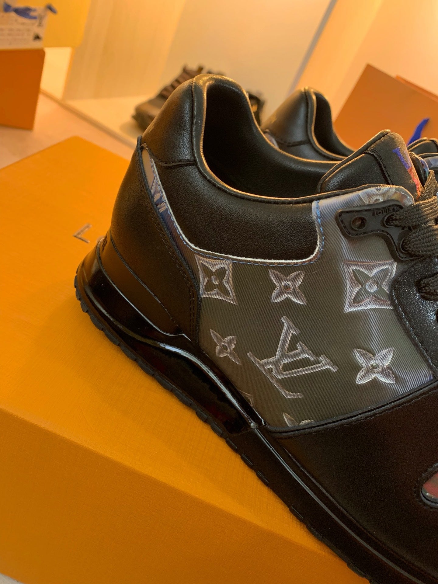 Louis Vuitton  Sneakers