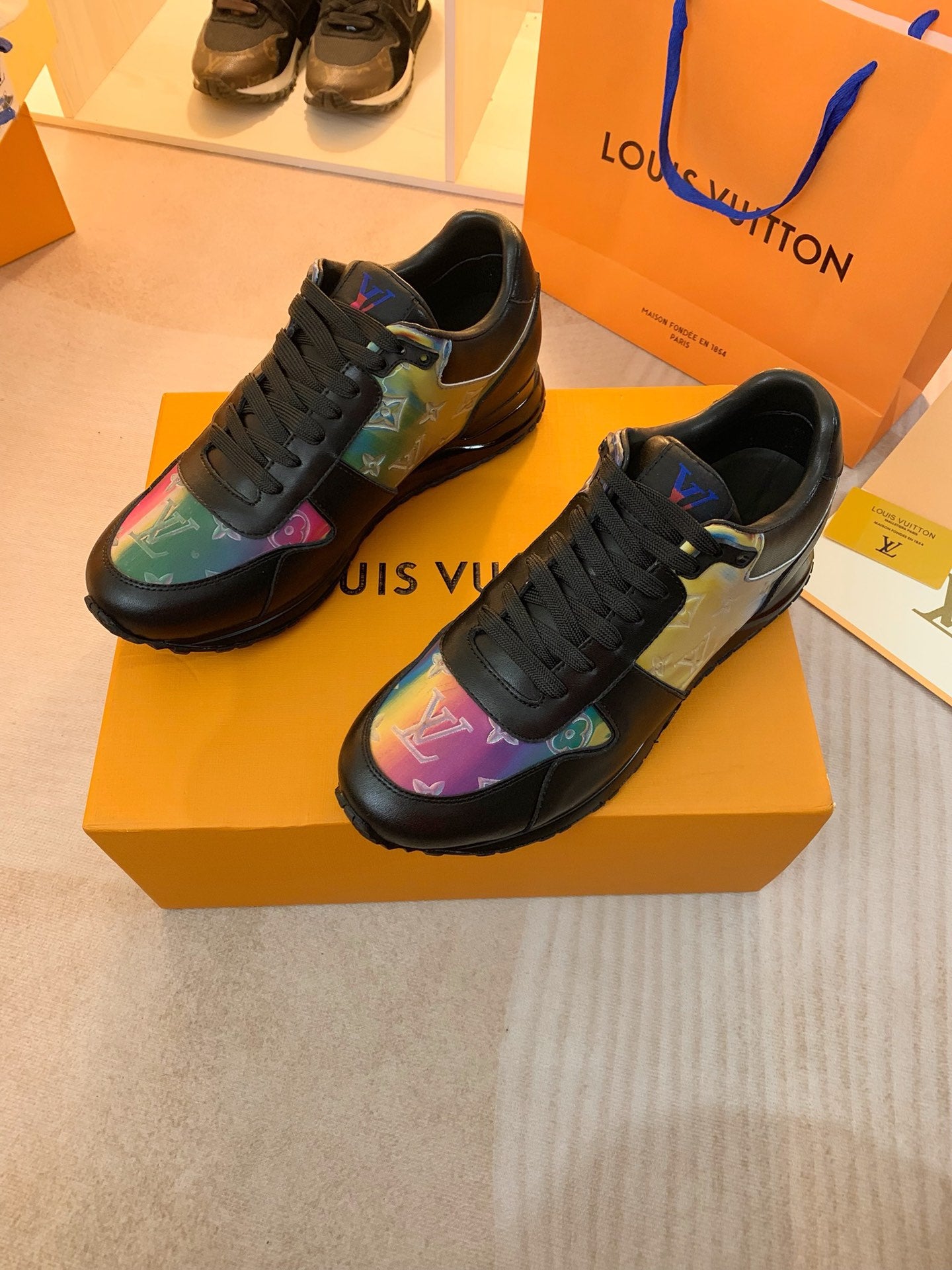 Louis Vuitton  Sneakers