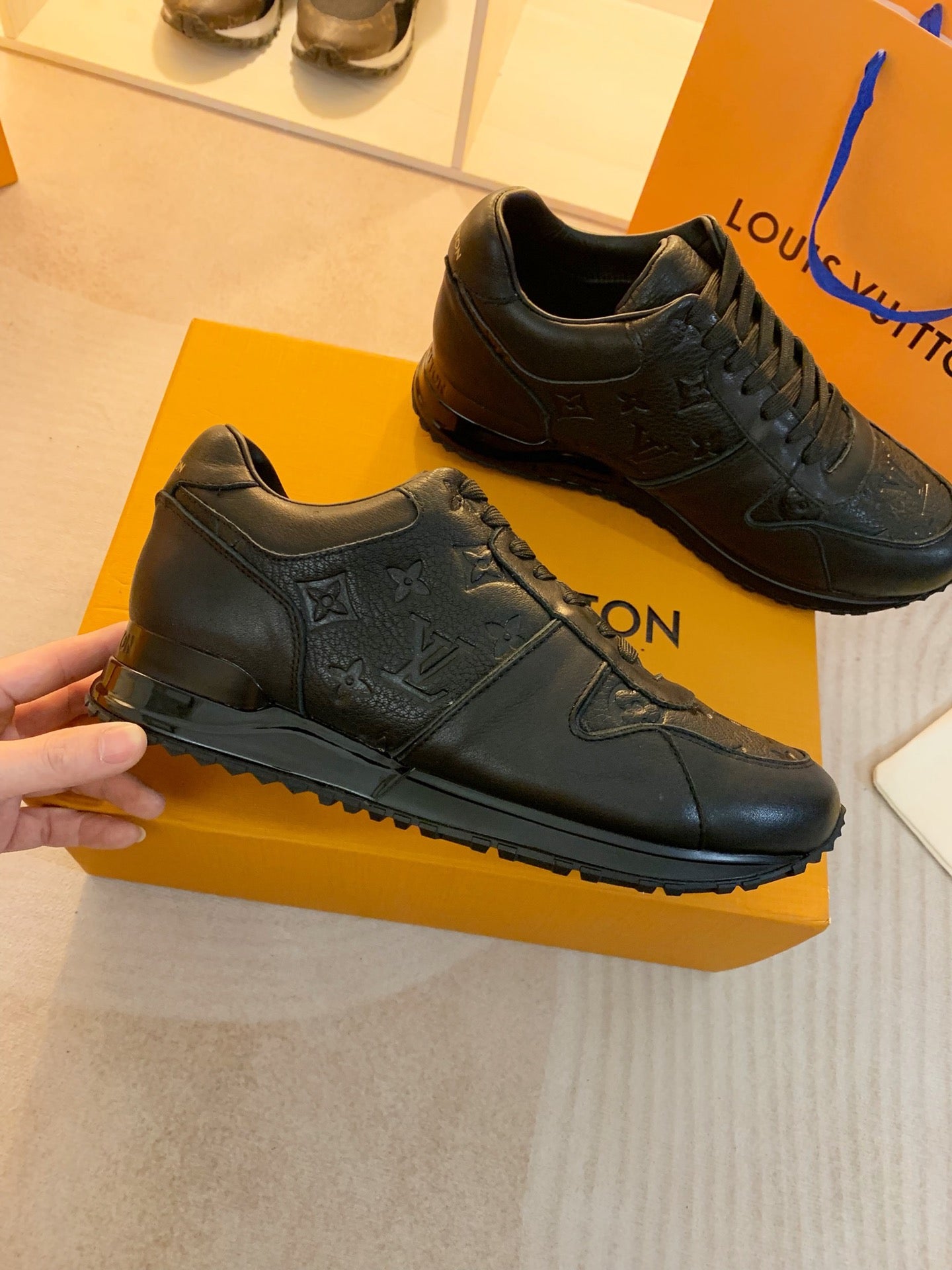 Louis Vuitton  Sneakers