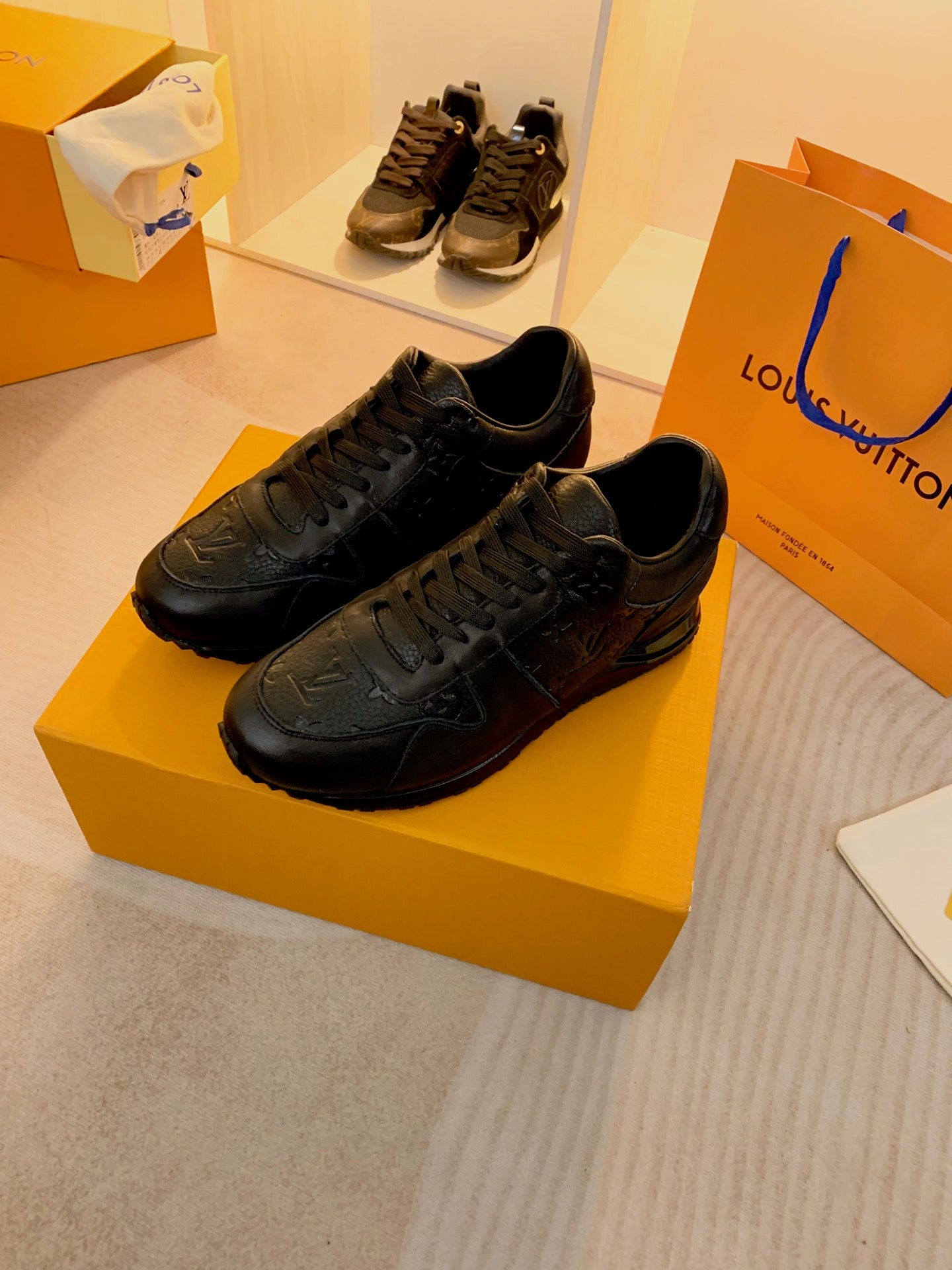 Louis Vuitton  Sneakers