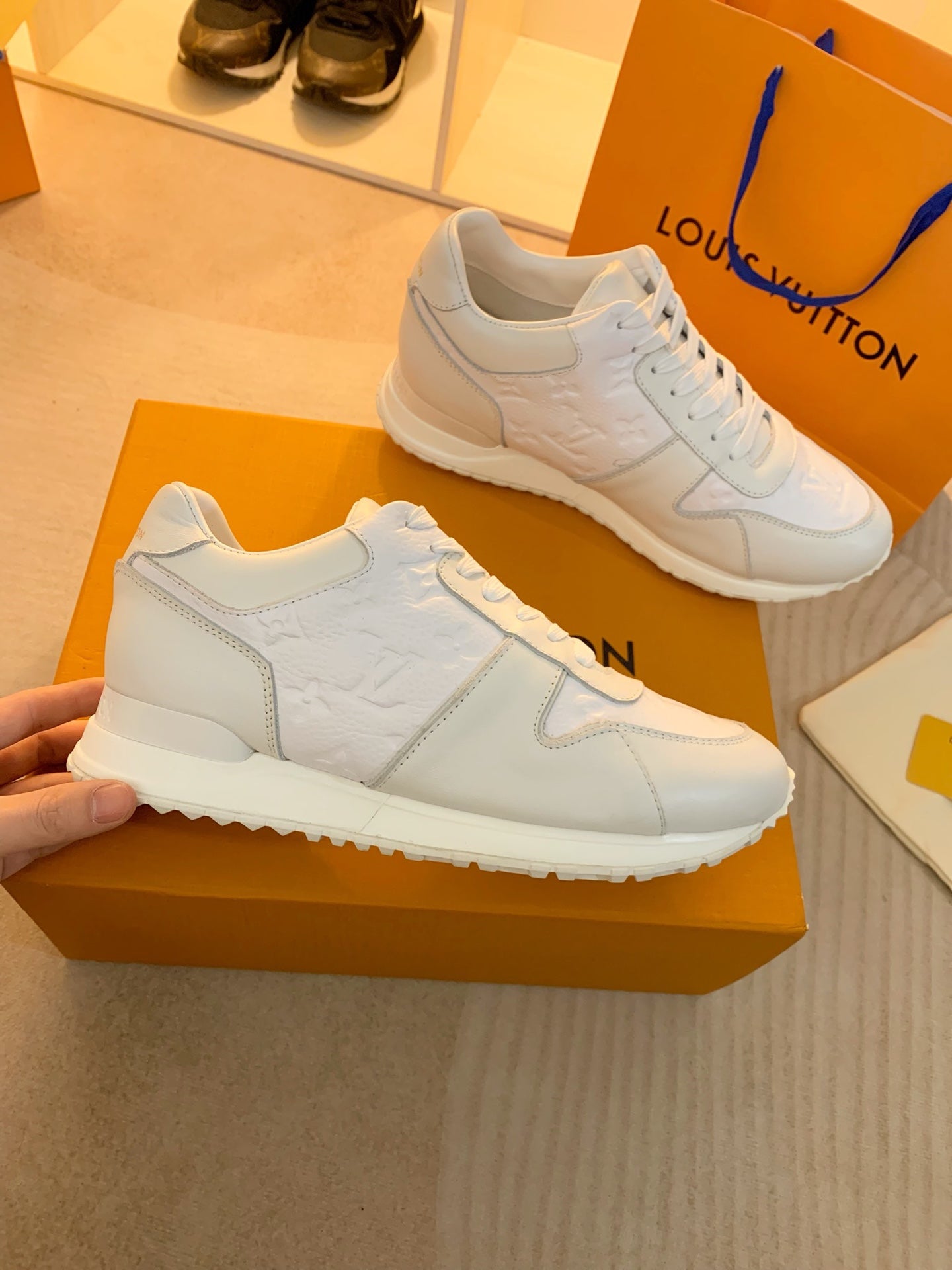 Louis Vuitton  Sneakers