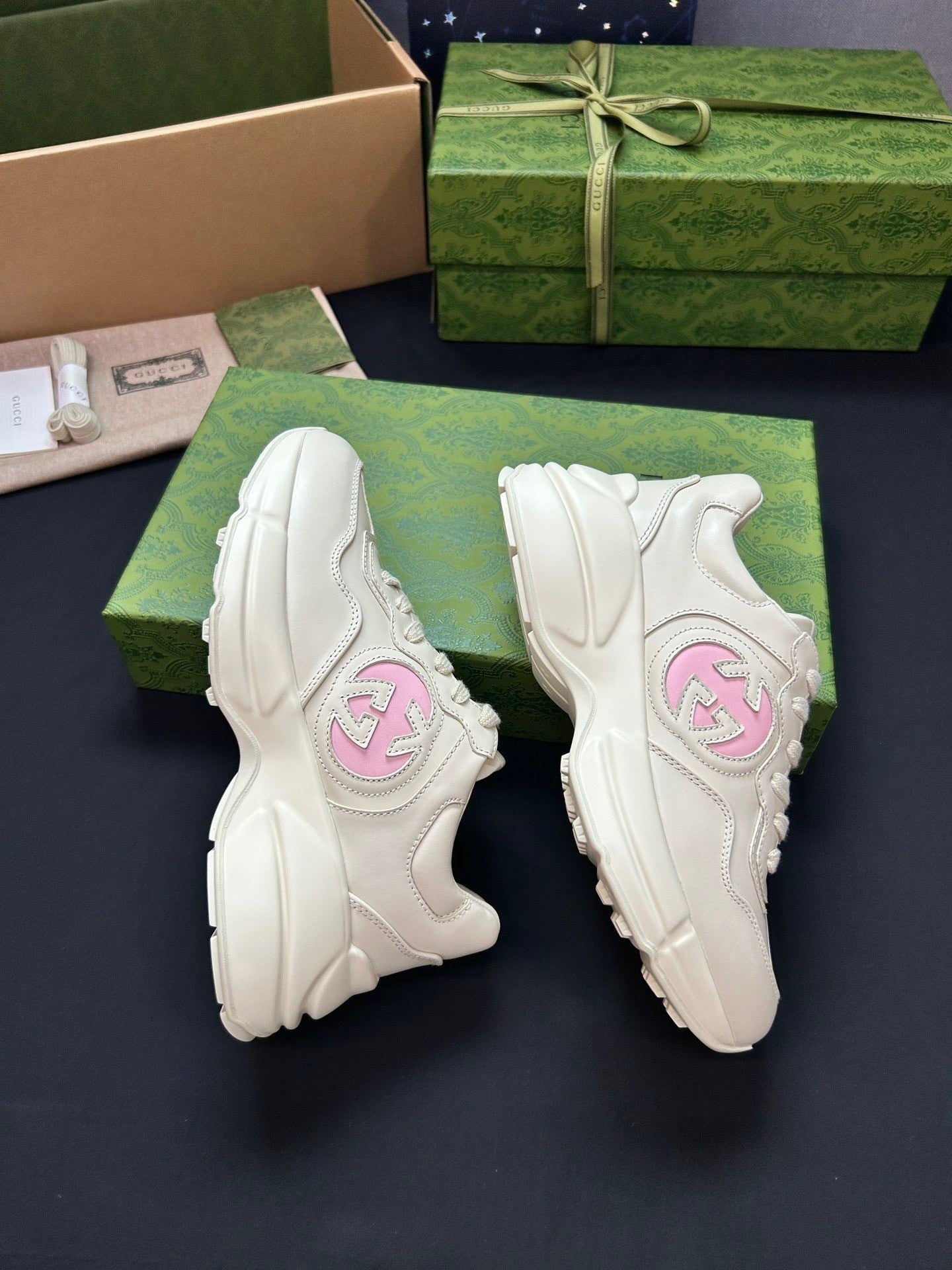 Gucci Sneakers