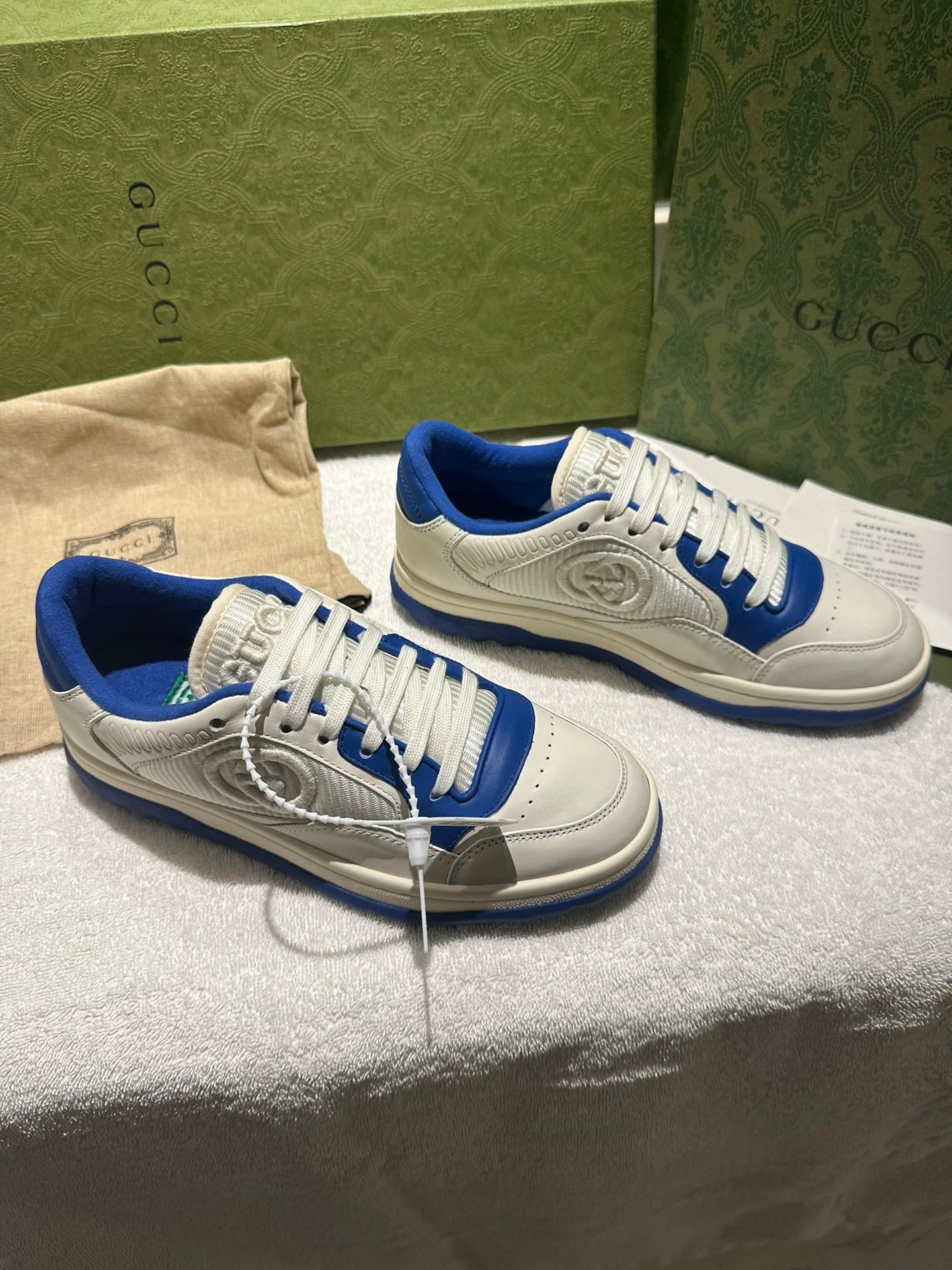 Gucci Sneakers