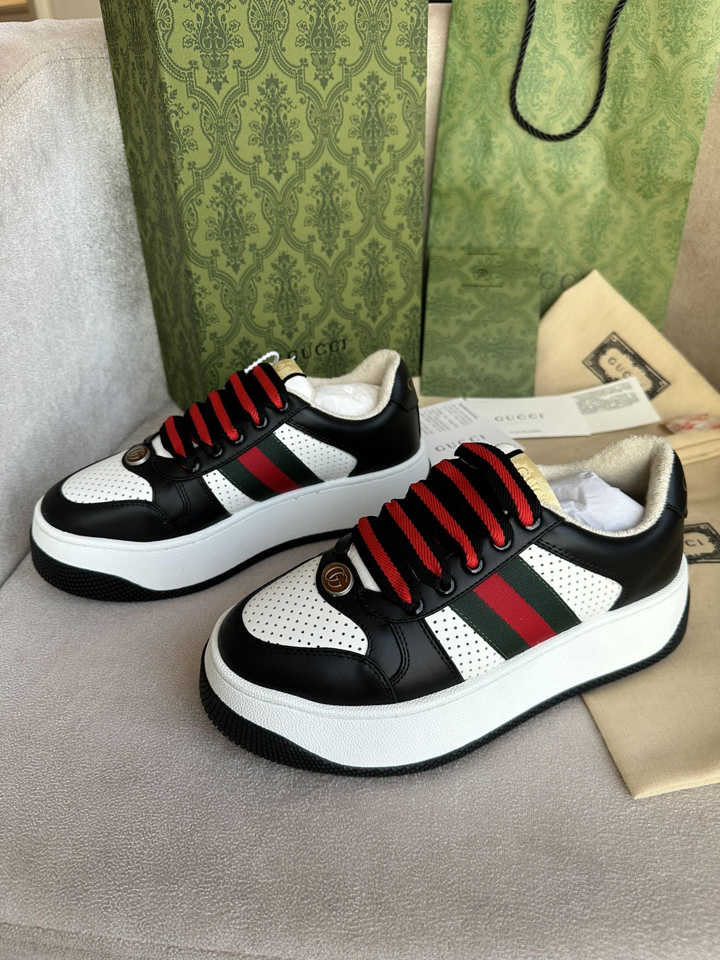 Gucci Sneakers