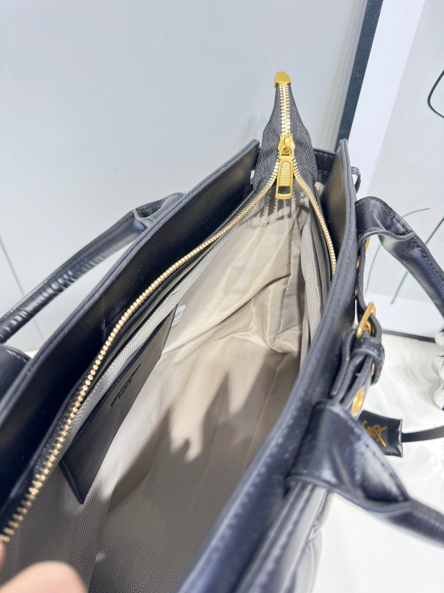 Ysl  Yves Saint Laurent Handbags