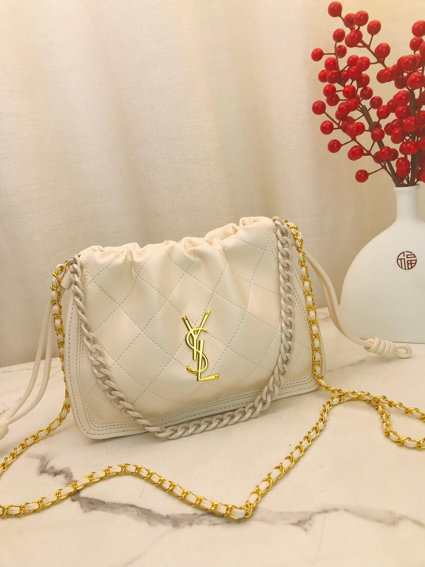 Ysl  Yves Saint Laurent Handbags