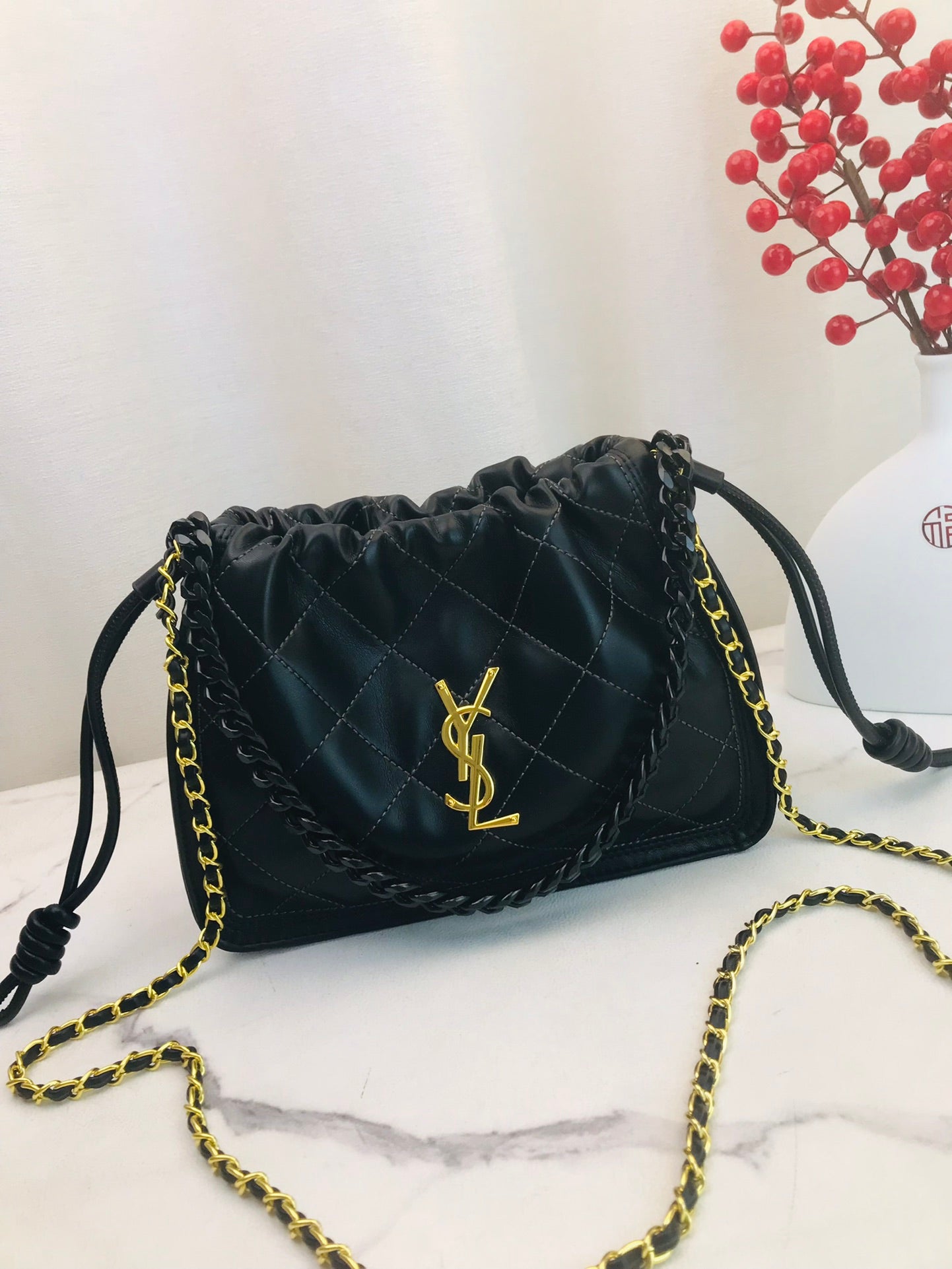 Ysl  Yves Saint Laurent Handbags