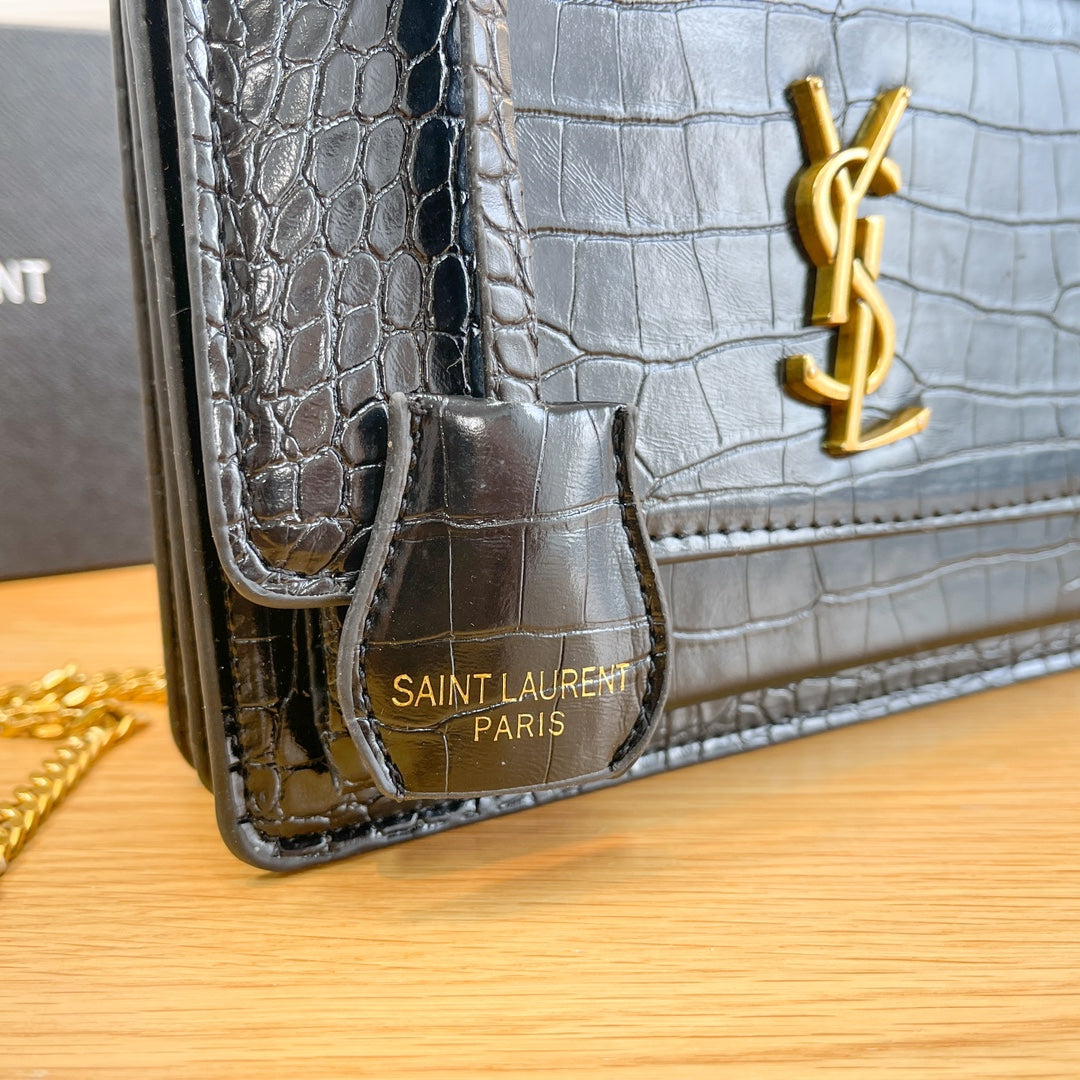 Ysl  Yves Saint Laurent Handbags