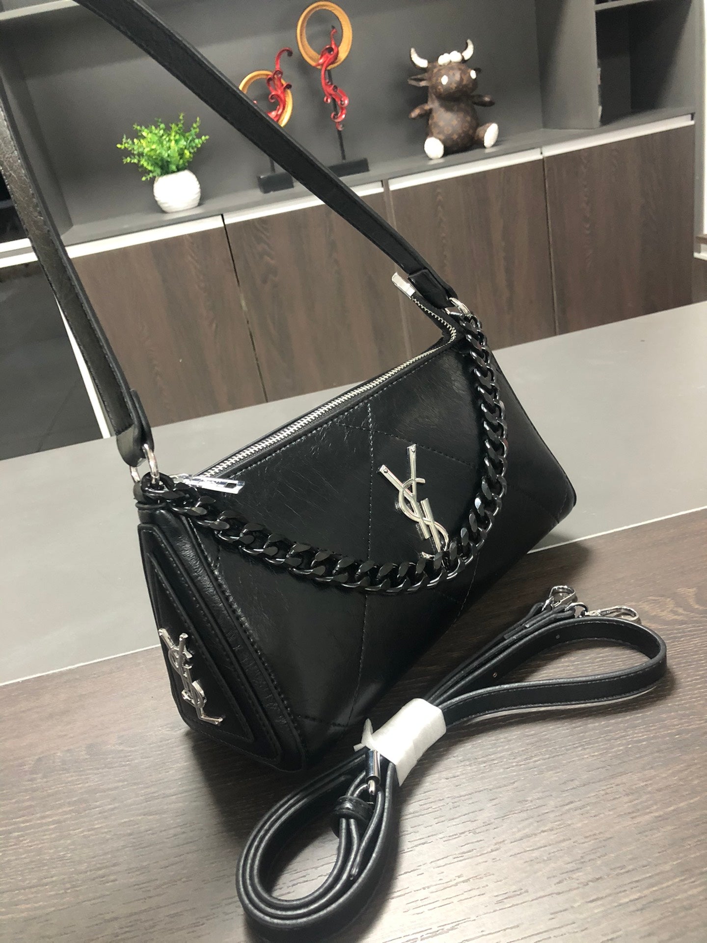 Ysl  Yves Saint Laurent Handbags