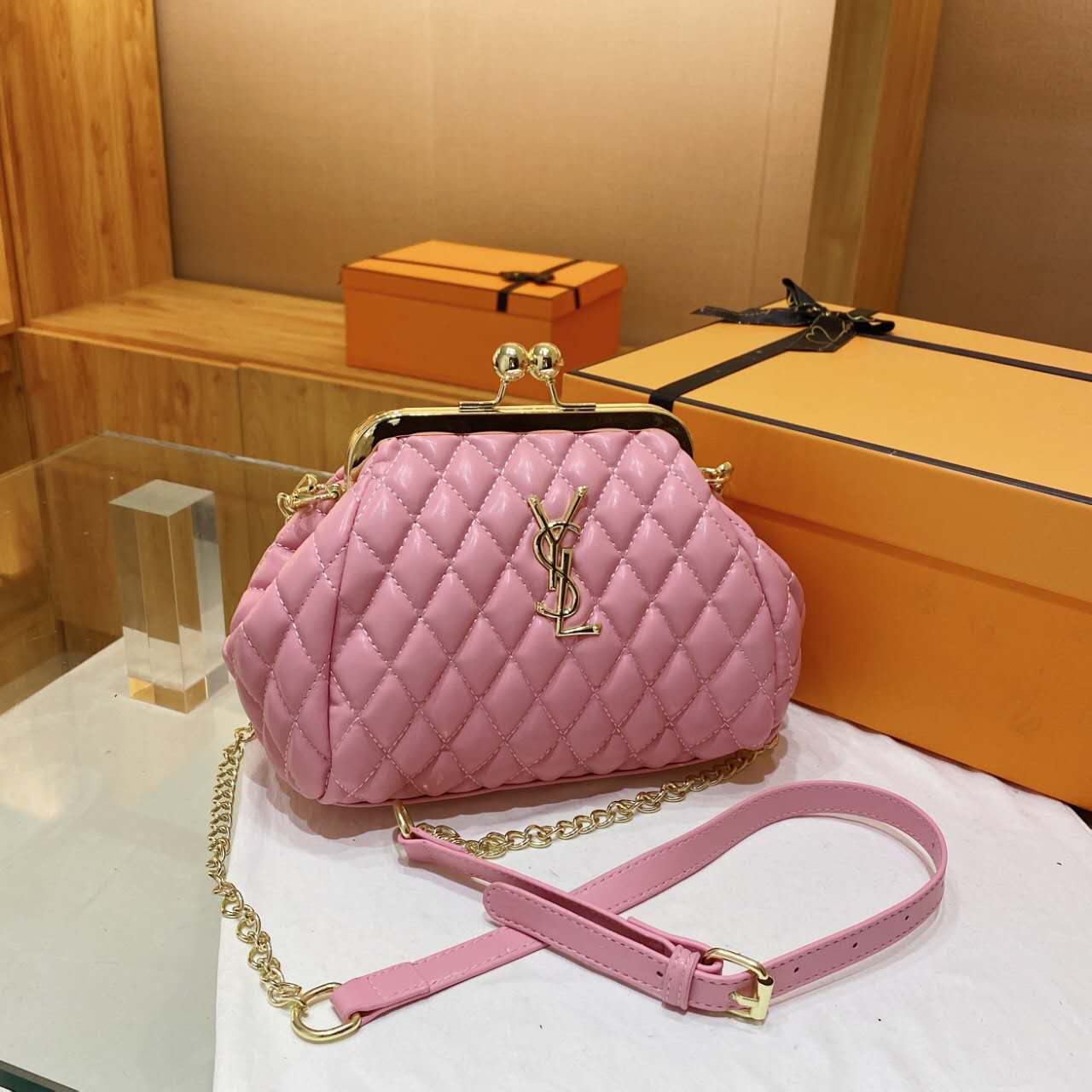 Ysl  Yves Saint Laurent Handbags