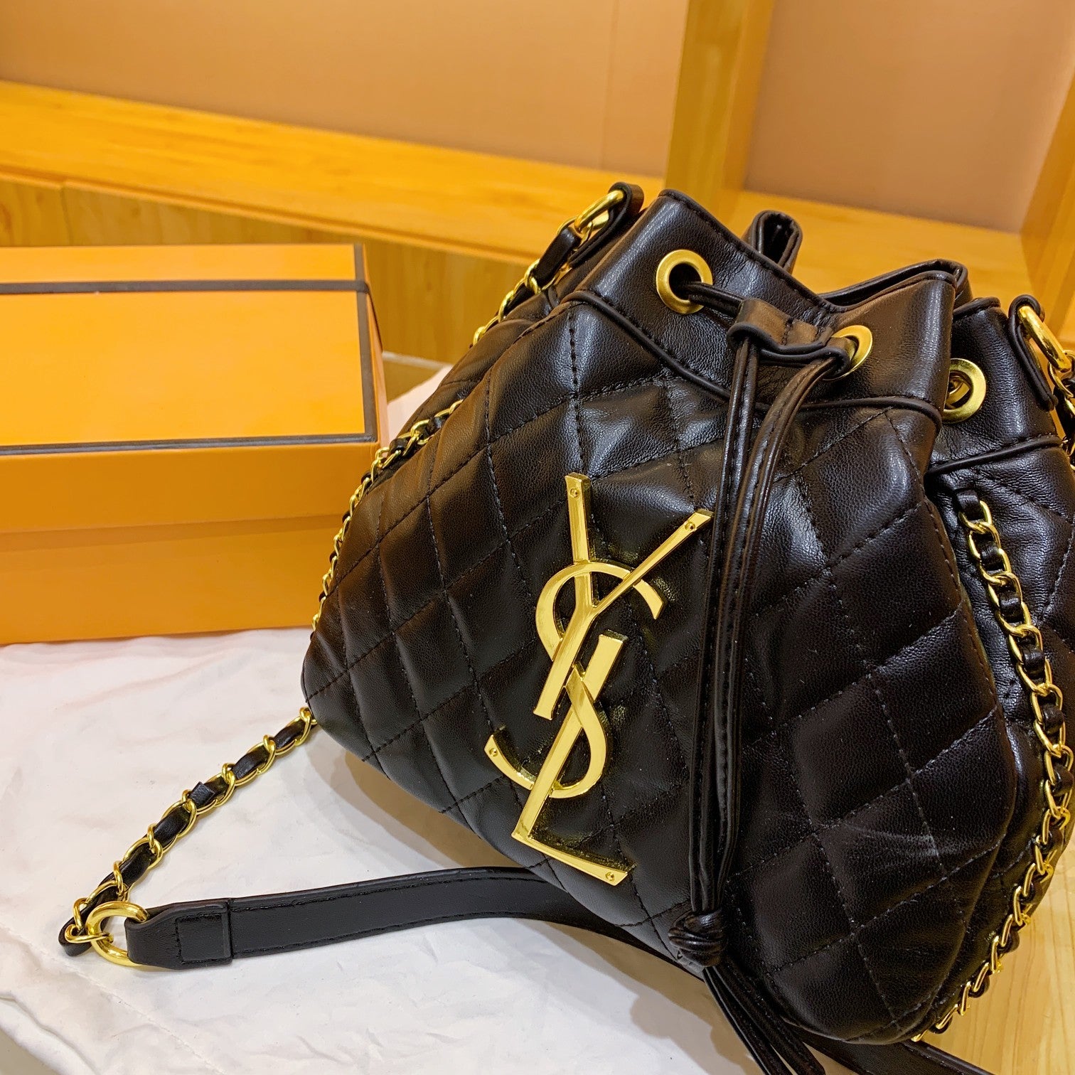 Ysl  Yves Saint Laurent Handbags