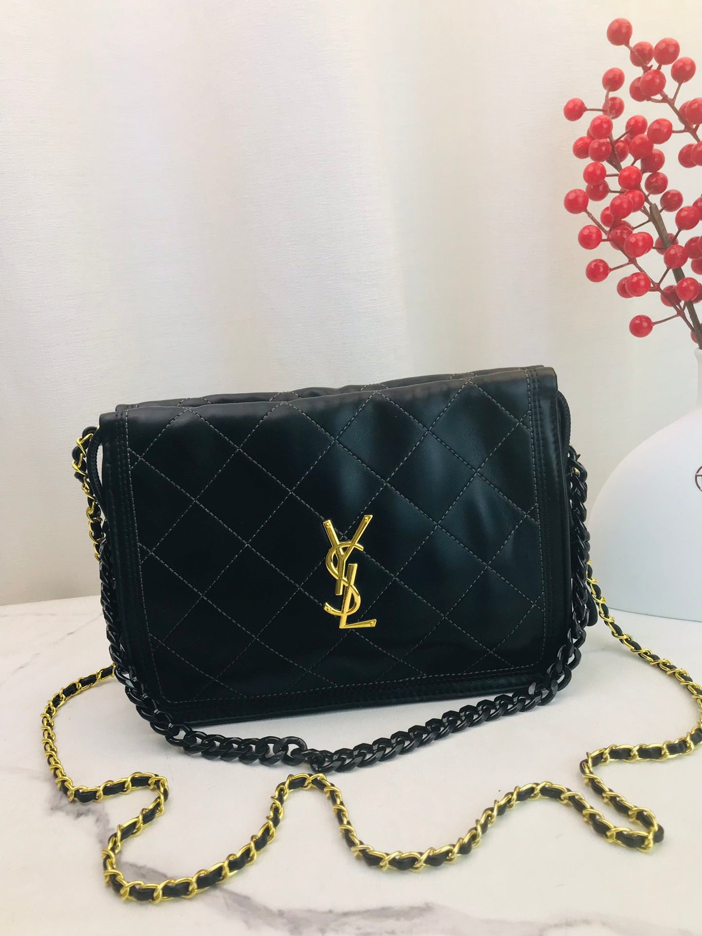 Ysl  Yves Saint Laurent Handbags