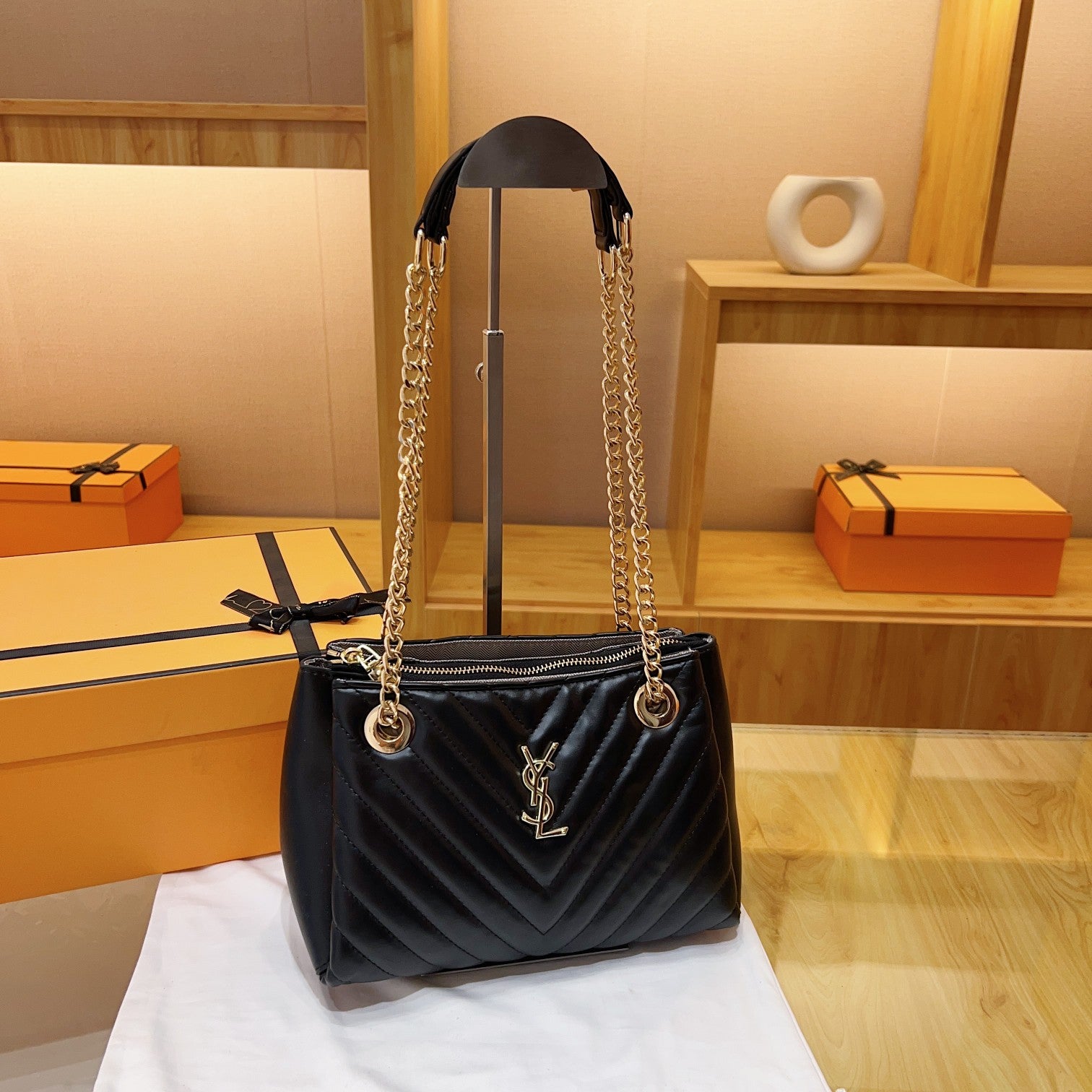 Ysl  Yves Saint Laurent Handbags