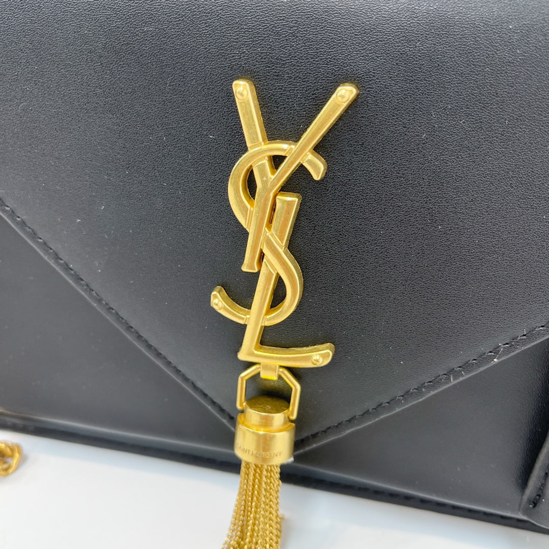 Ysl  Yves Saint Laurent Handbags