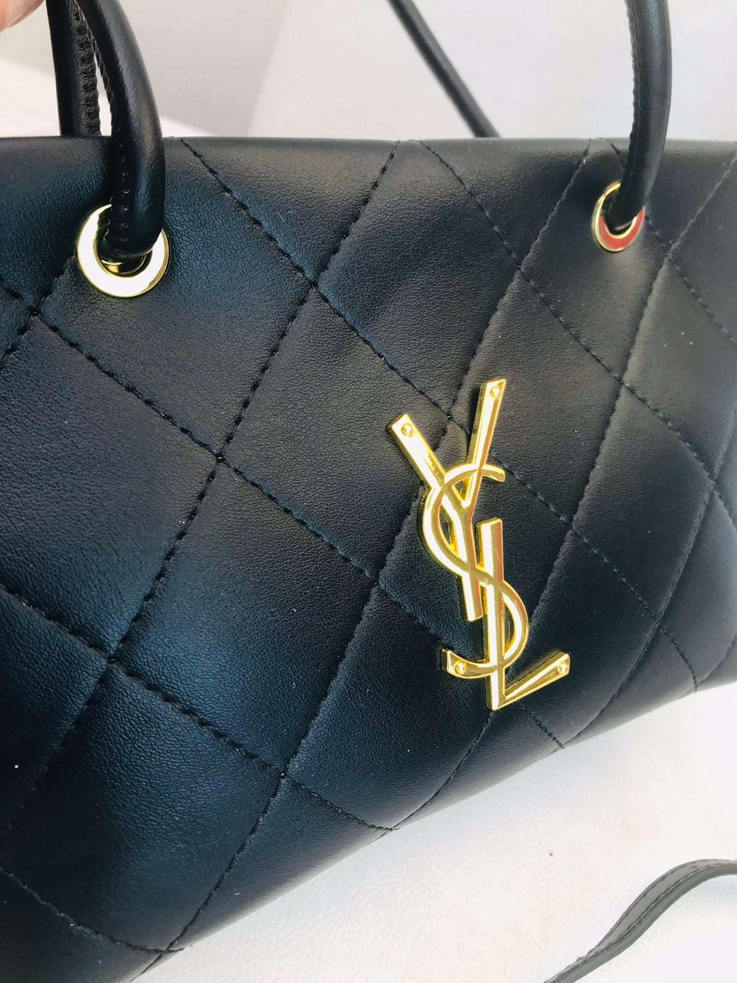 Ysl  Yves Saint Laurent Handbags