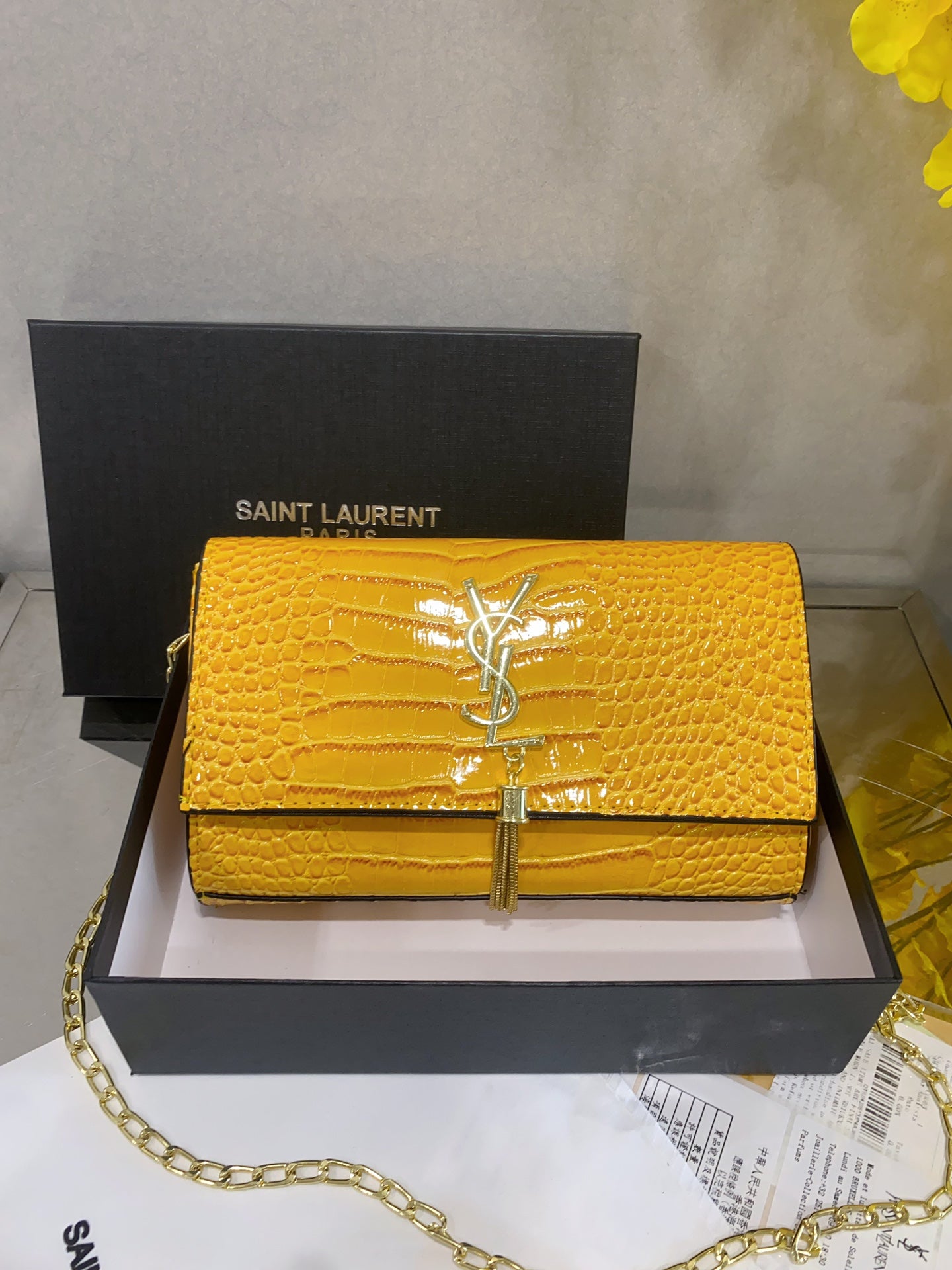 Ysl  Yves Saint Laurent Handbags