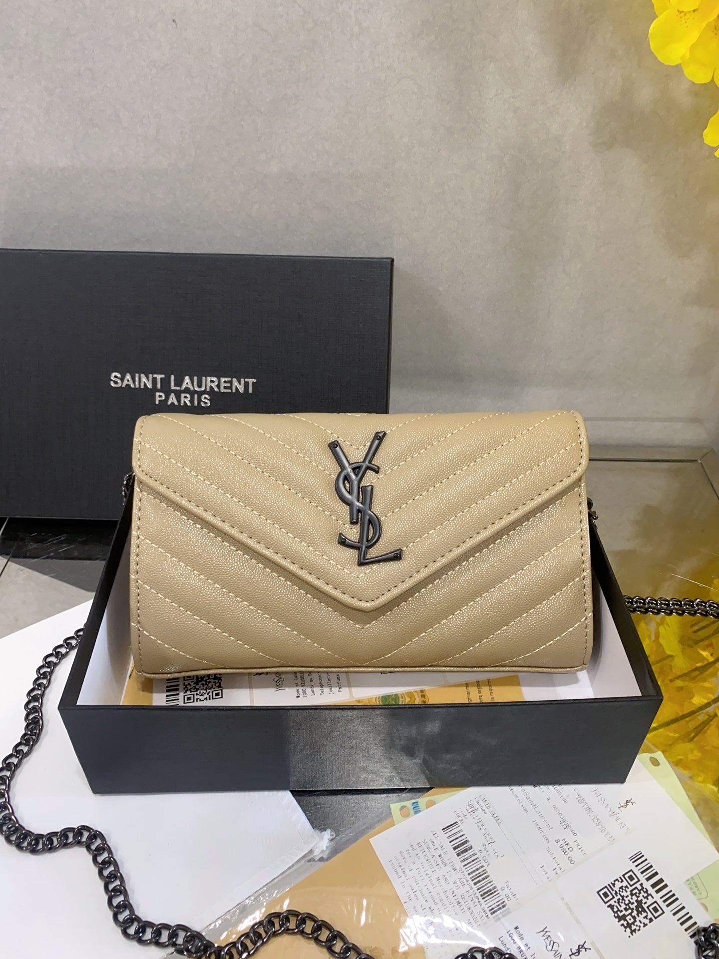 Ysl  Yves Saint Laurent Handbags