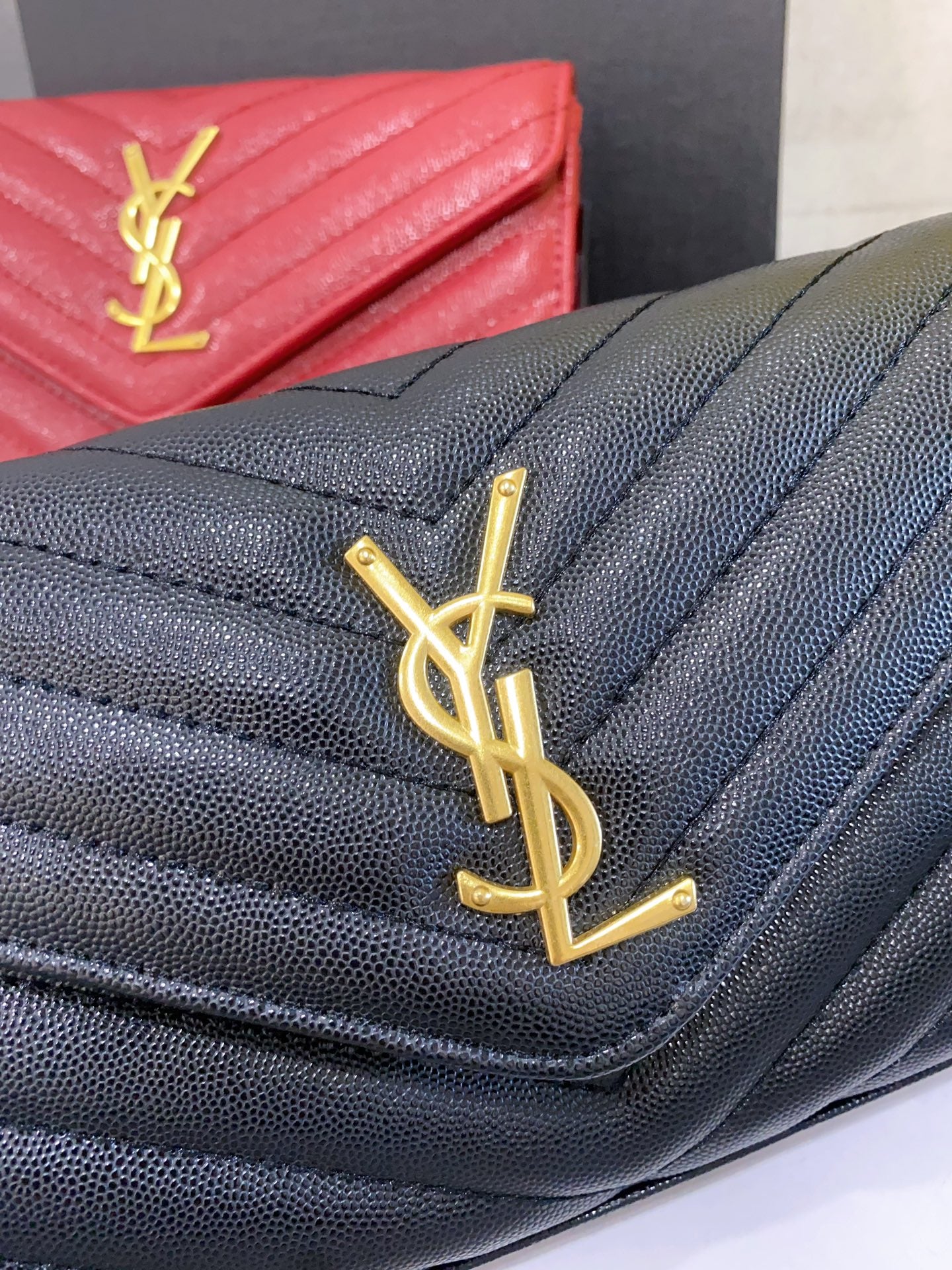 Ysl  Yves Saint Laurent Handbags