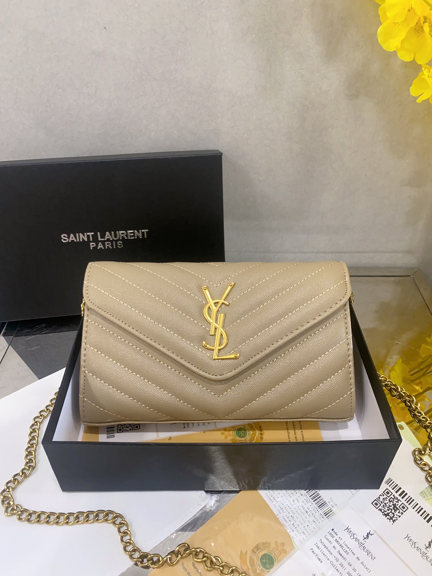 Ysl  Yves Saint Laurent Handbags