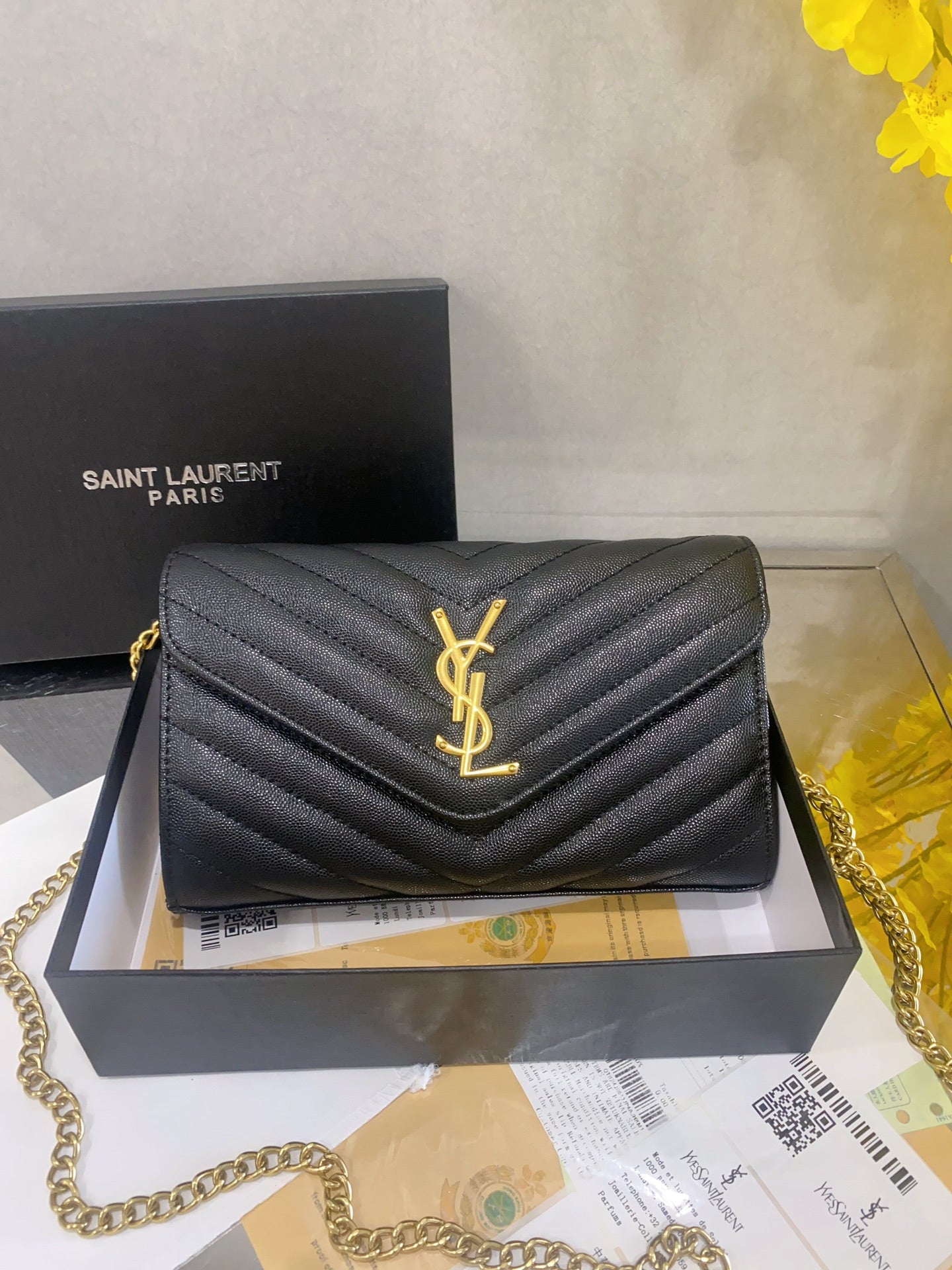 Ysl  Yves Saint Laurent Handbags