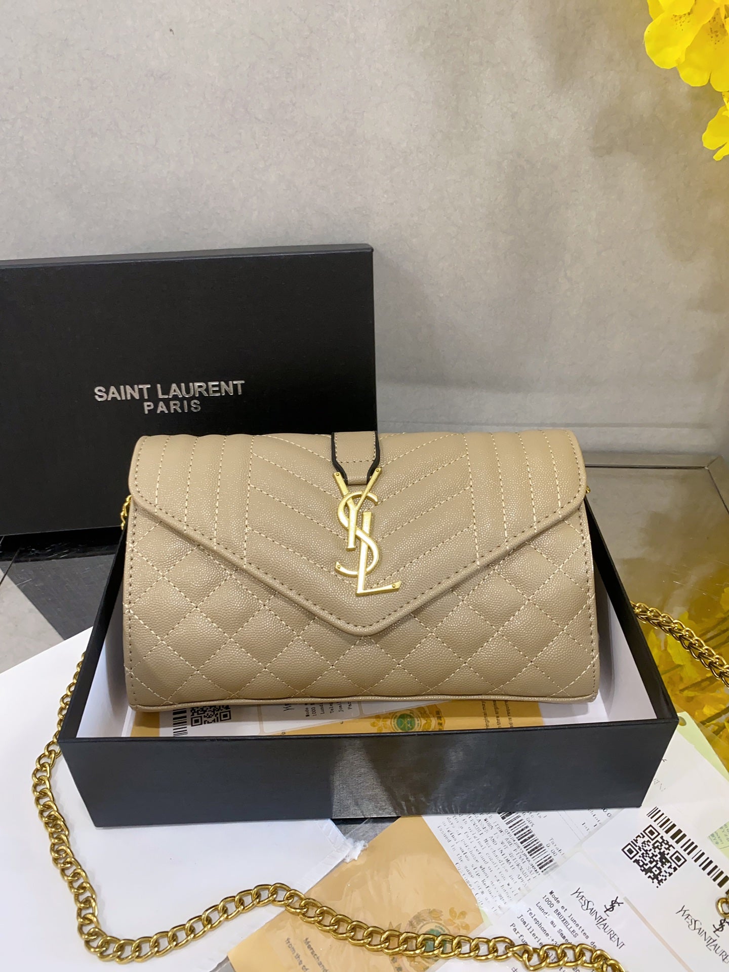 Ysl  Yves Saint Laurent Handbags