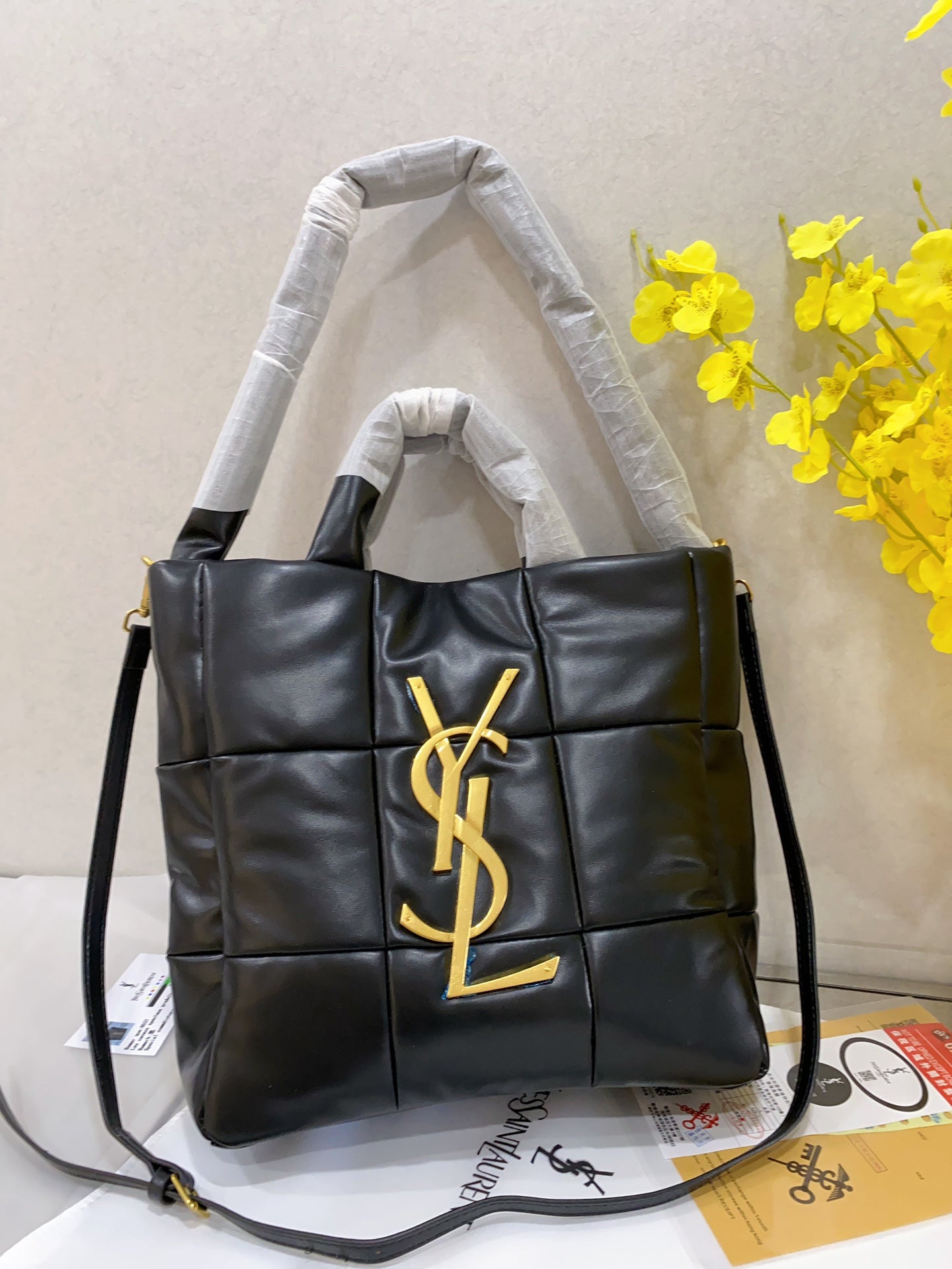 Ysl  Yves Saint Laurent Handbags