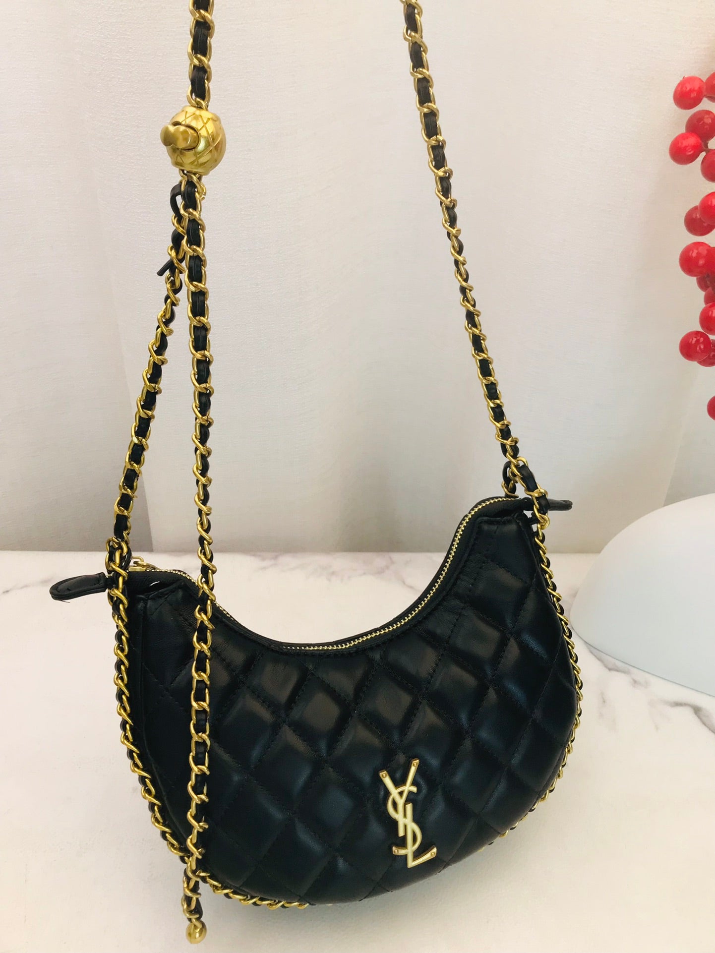 Ysl  Yves Saint Laurent Handbags