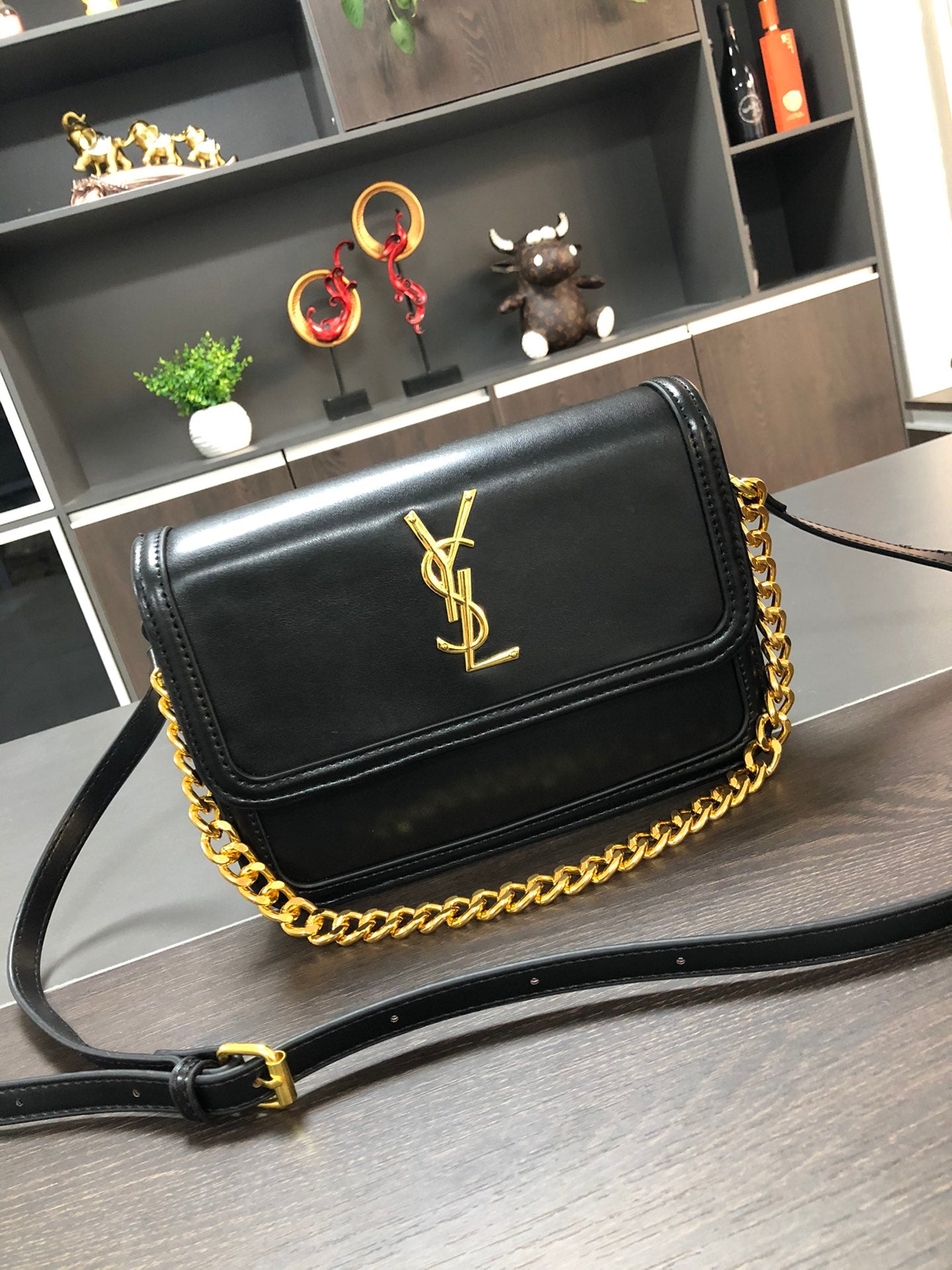 Ysl  Yves Saint Laurent Handbags