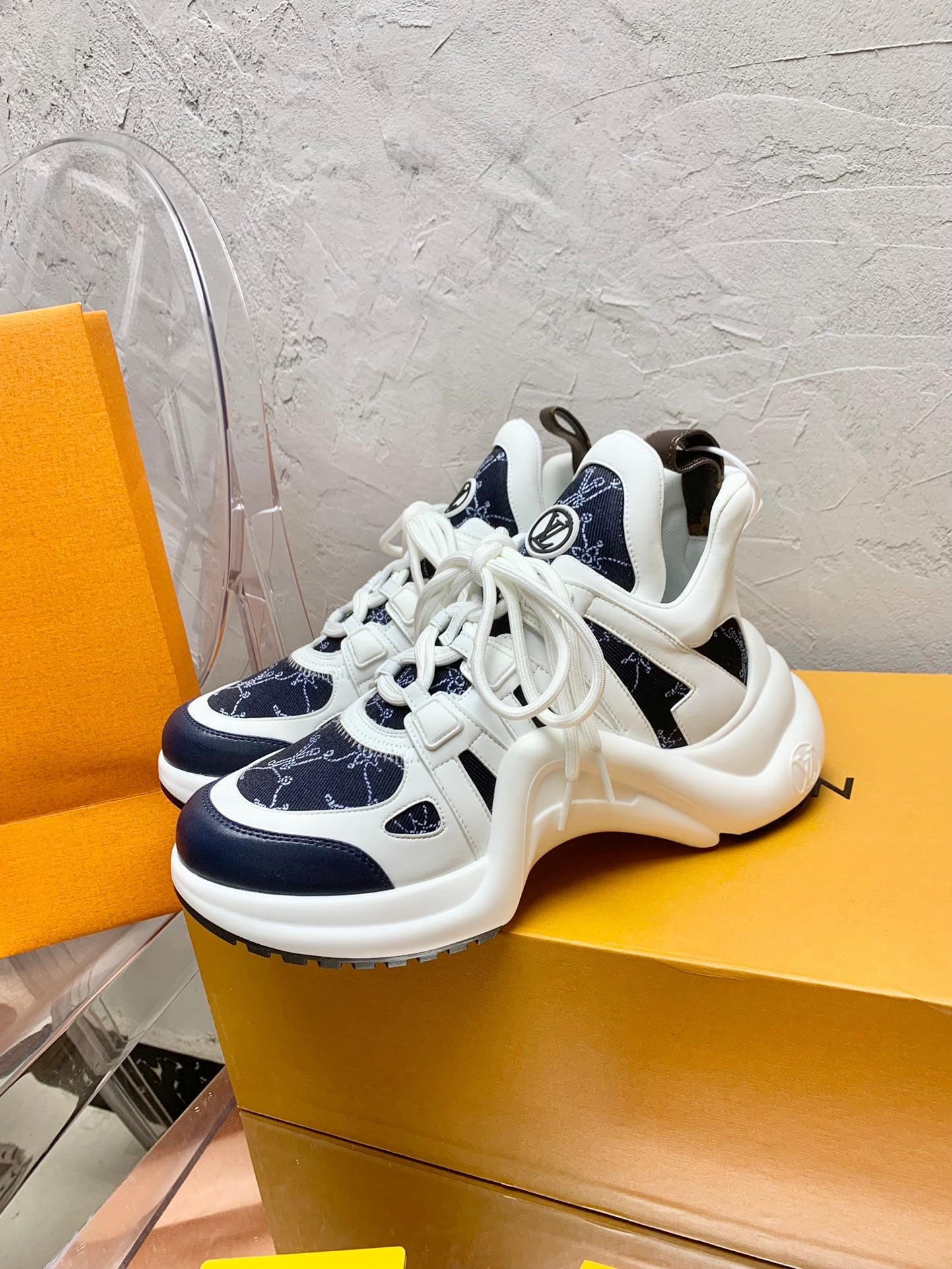Louis Vuitton Sneakers