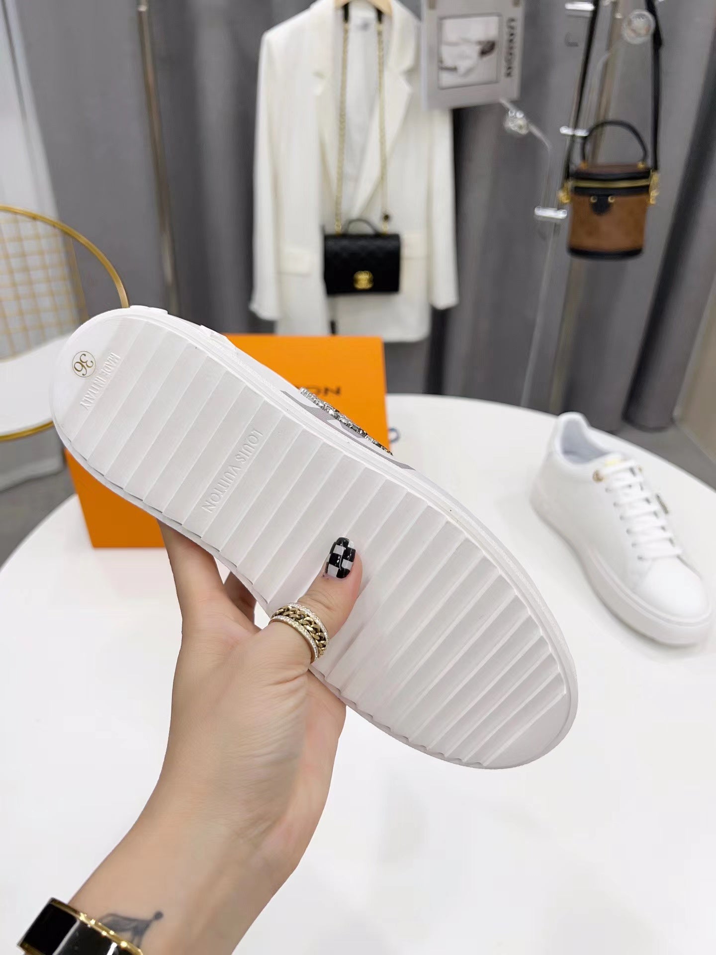 Louis Vuitton Sneakers