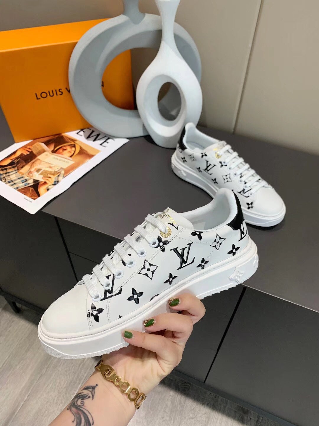 Louis Vuitton Sneakers