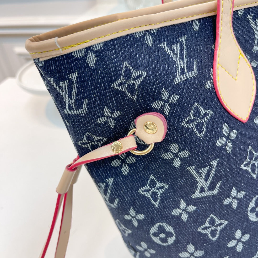 Louis Vuitton handbags (Neverfull)
