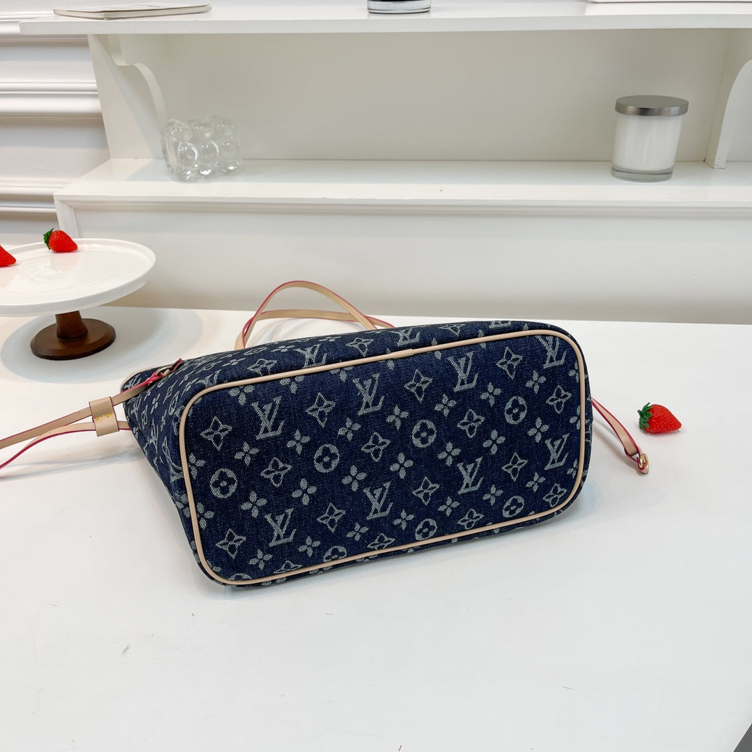 Louis Vuitton handbags (Neverfull)