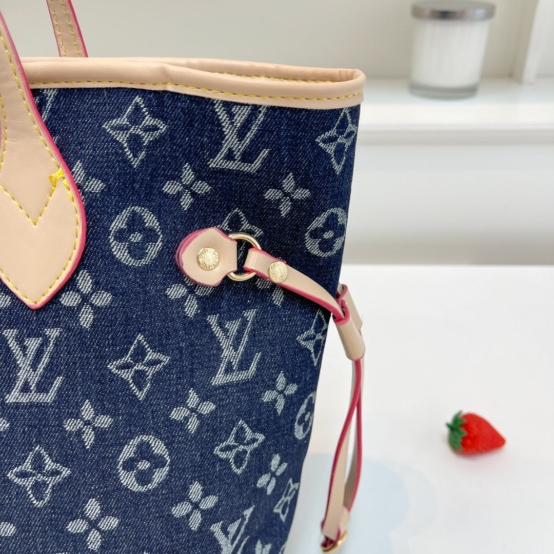 Louis Vuitton handbags (Neverfull)