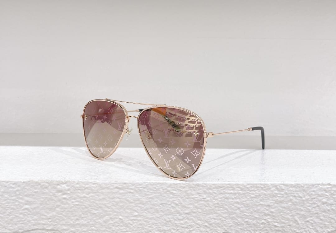 Louis Vuitton Pilot Sunglasses