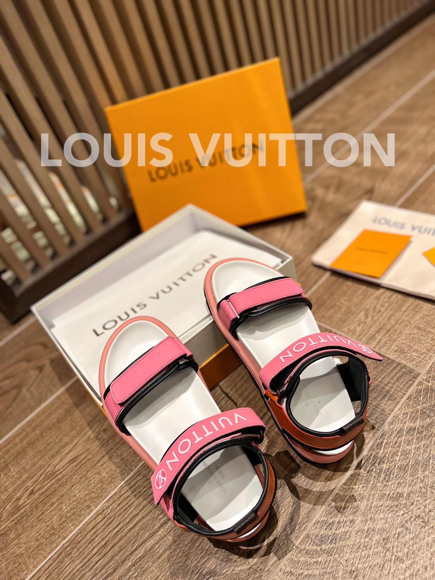 Louis Vuitton Unisex Pool Pillow Flat Comfort Sandal