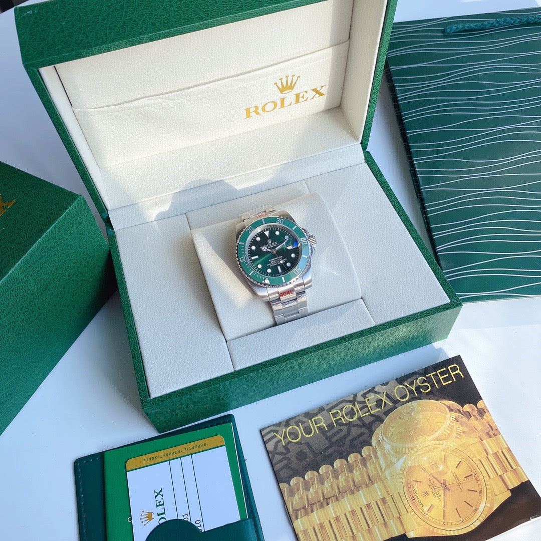 Rolex Submariner Green index dial Oyster - 39mm
