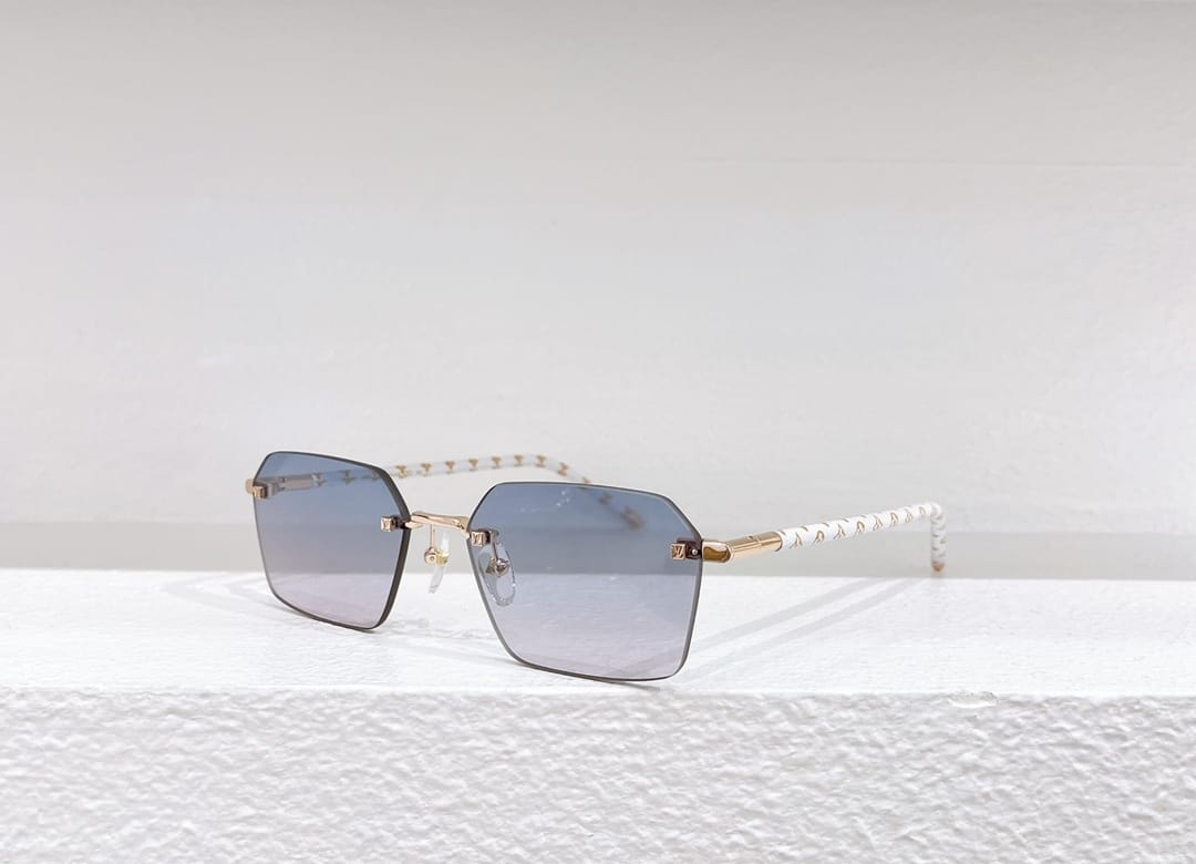 Louis Vuitton Air Square Sunglasses