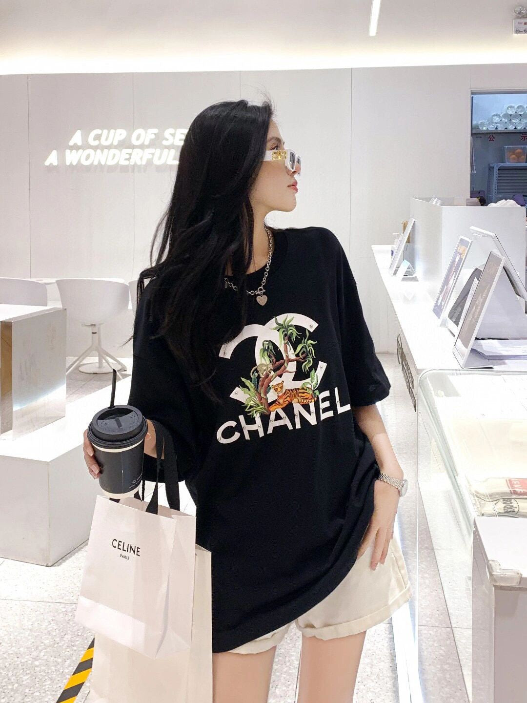 Chanel T-Shirt
