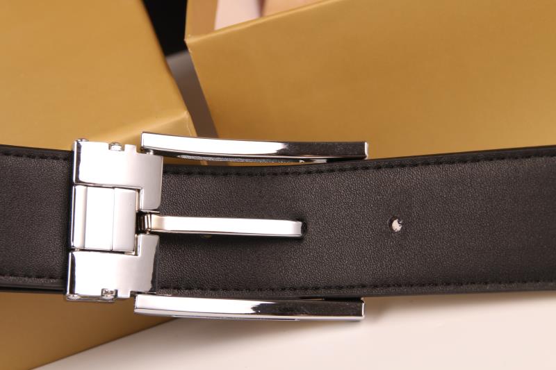 Burberry belt