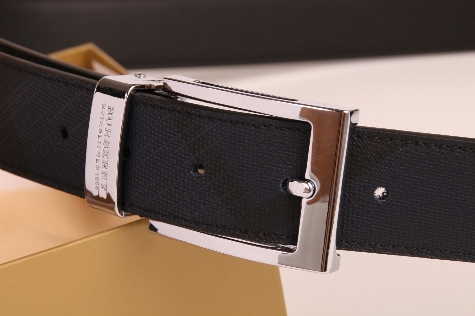 Burberry belt