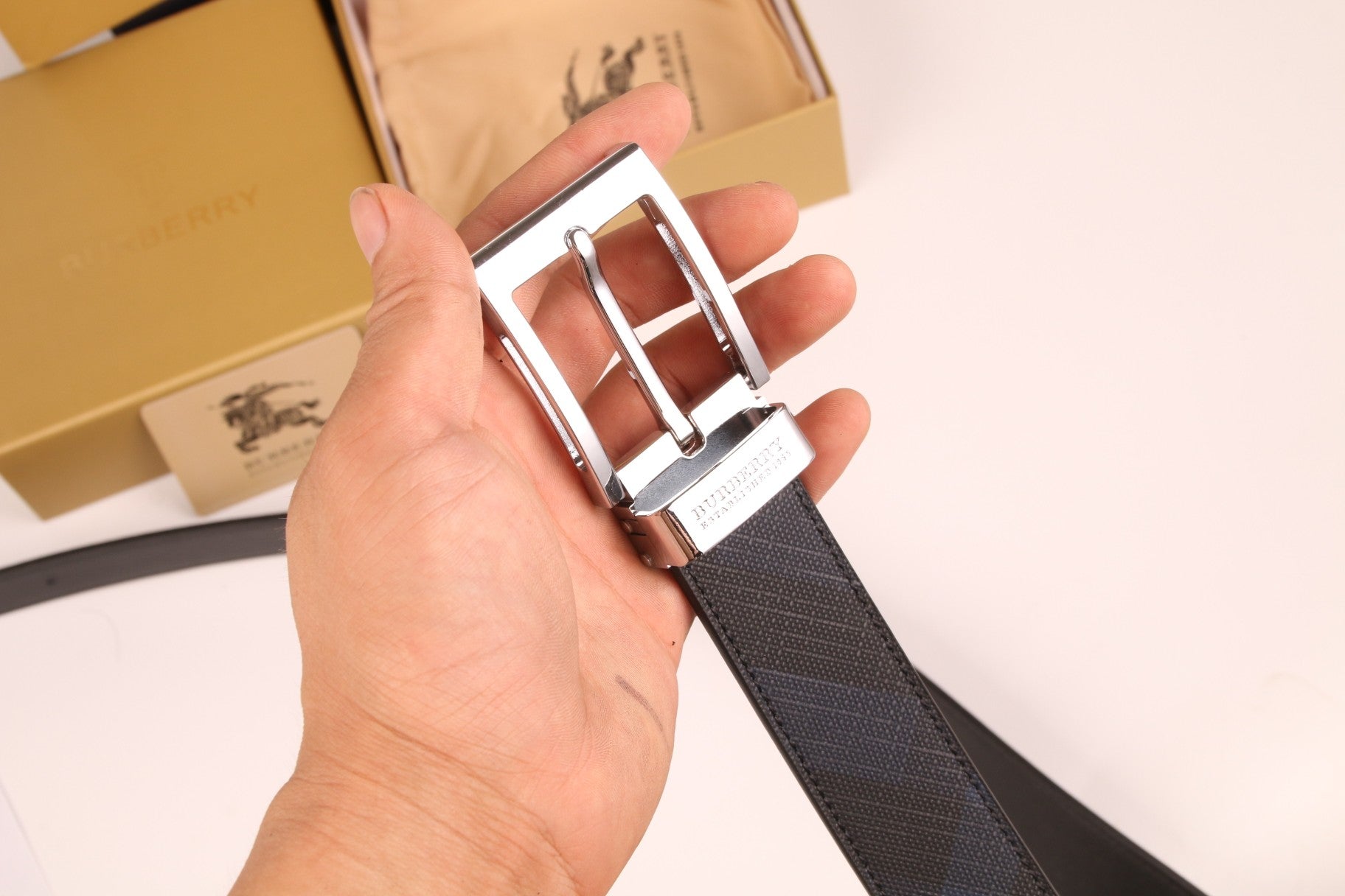 Burberry belt