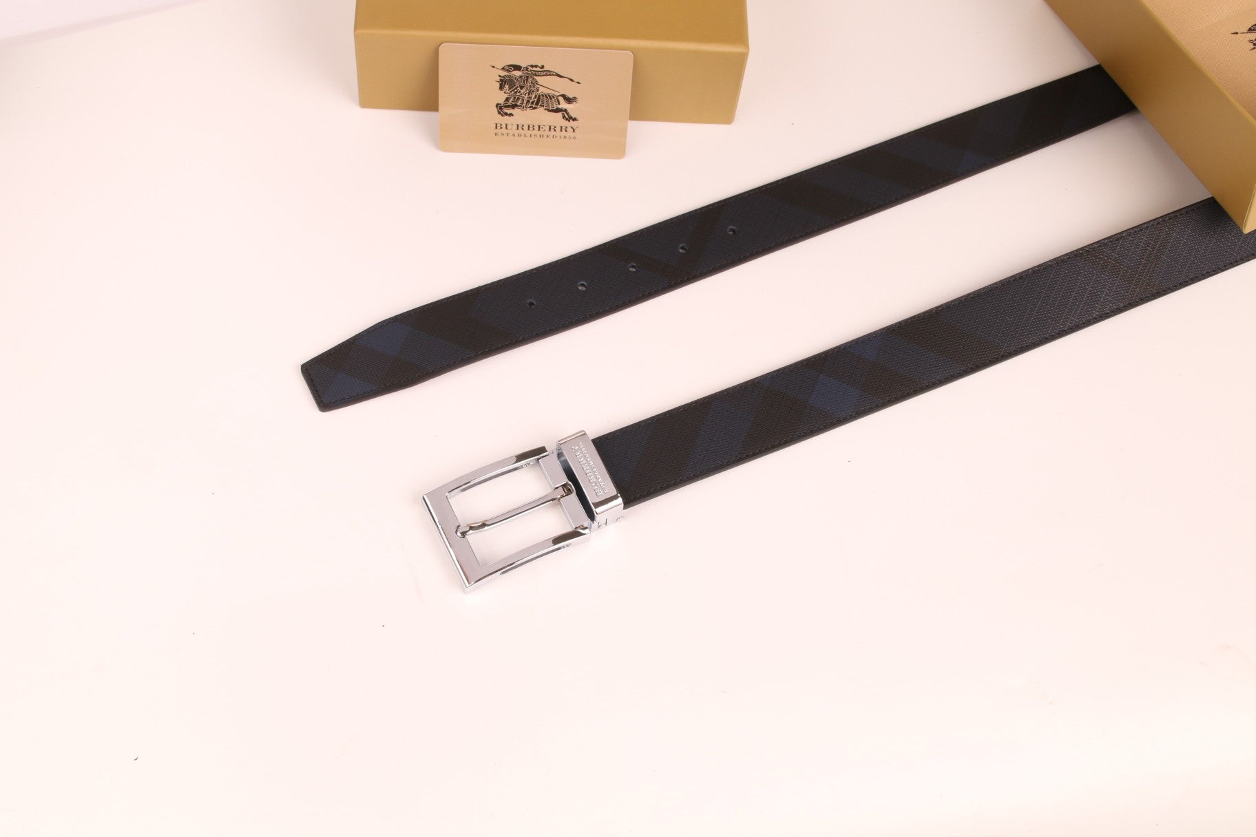 Burberry belt