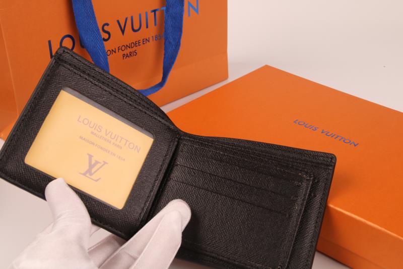 Louis Vuitton Belt and wallet Set