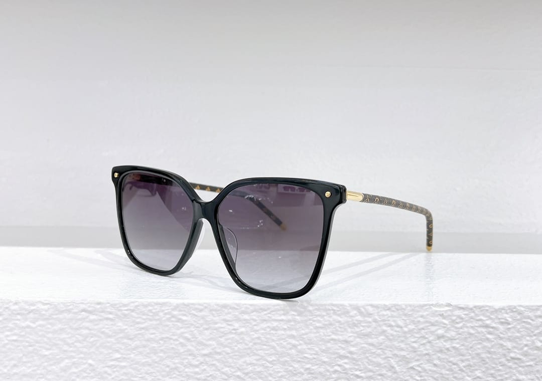 Louis Vuitton First Round Sunglasses