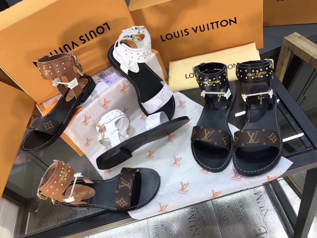 🔥LOUIS VUITTON NOMAD SANDALS 🔥  Louis vuitton shoes, Sandals brands, Louis  vuitton
