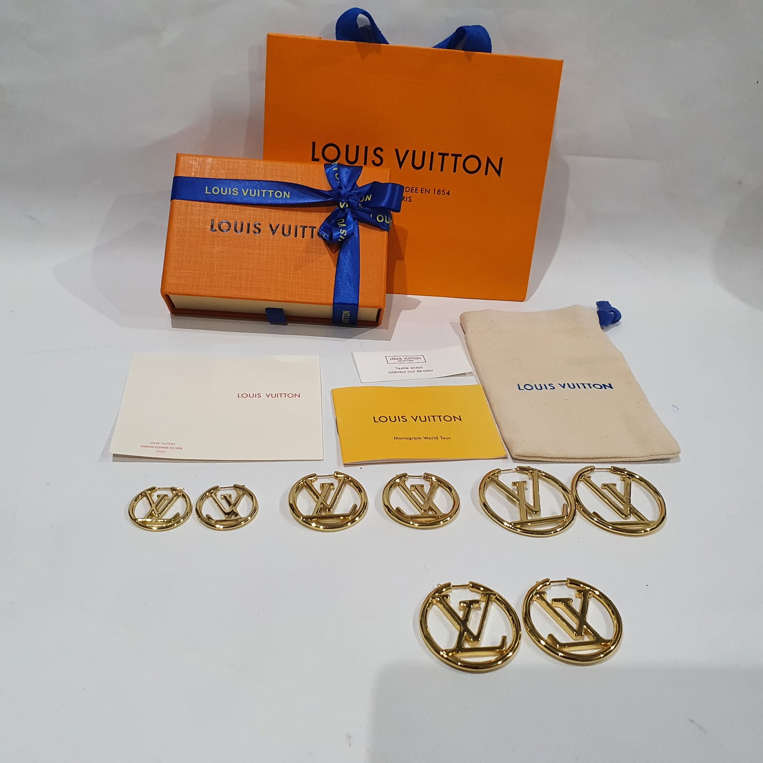 Louis Vuitton Hoop earrings