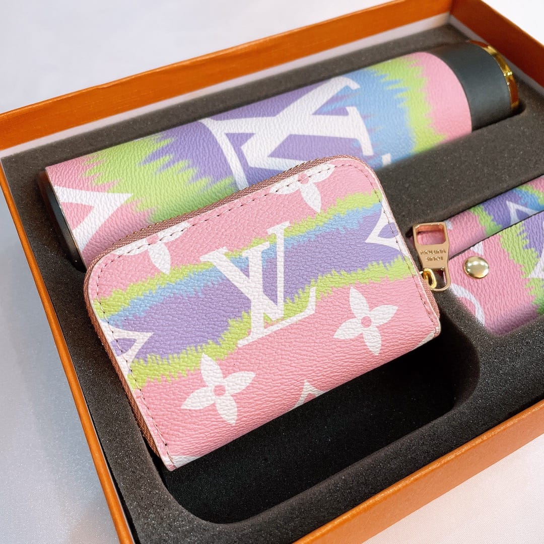 Louis Vuitton flask , Wallet and key holder set