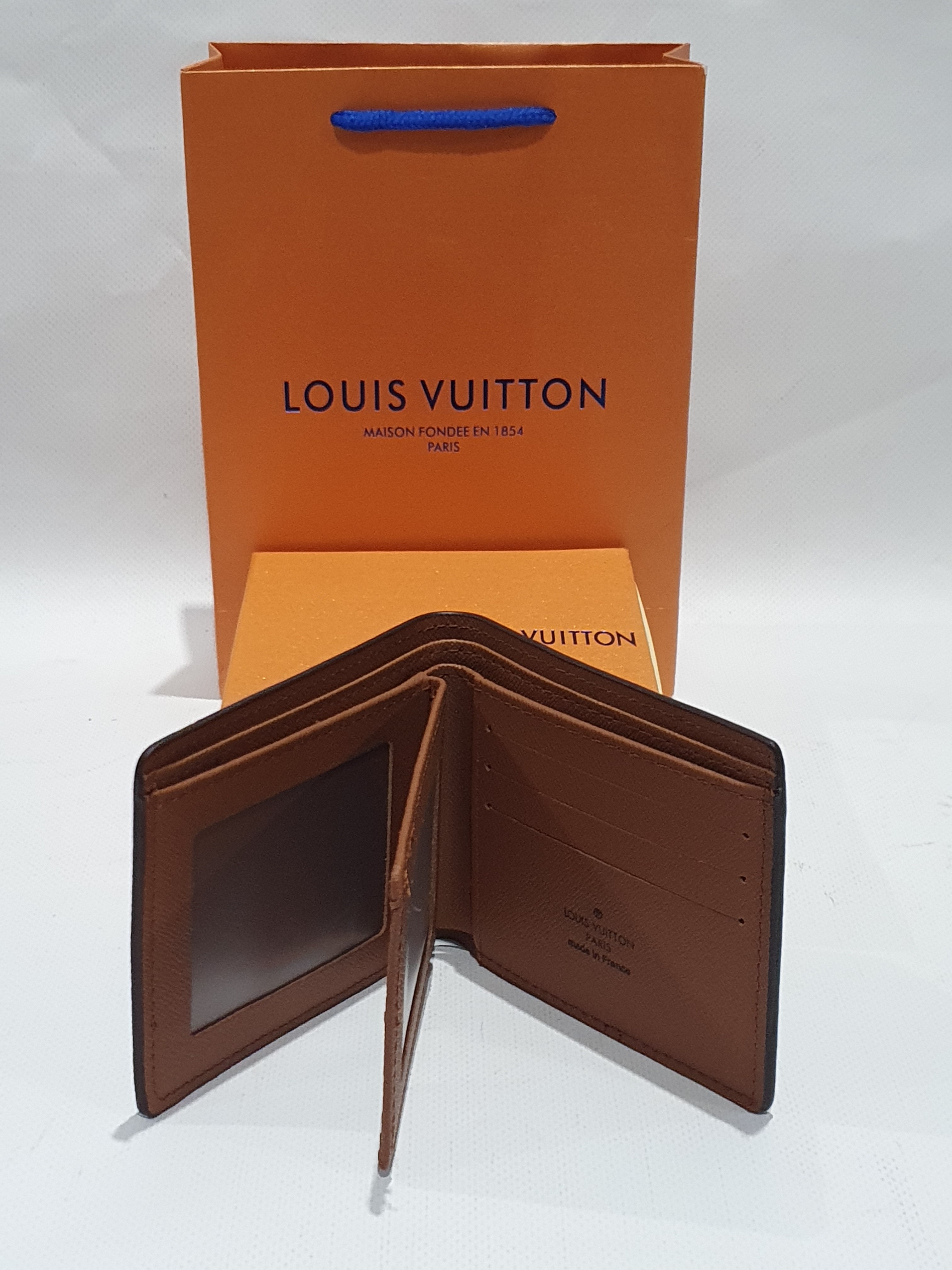 Louis Vuitton Wallet (Men)