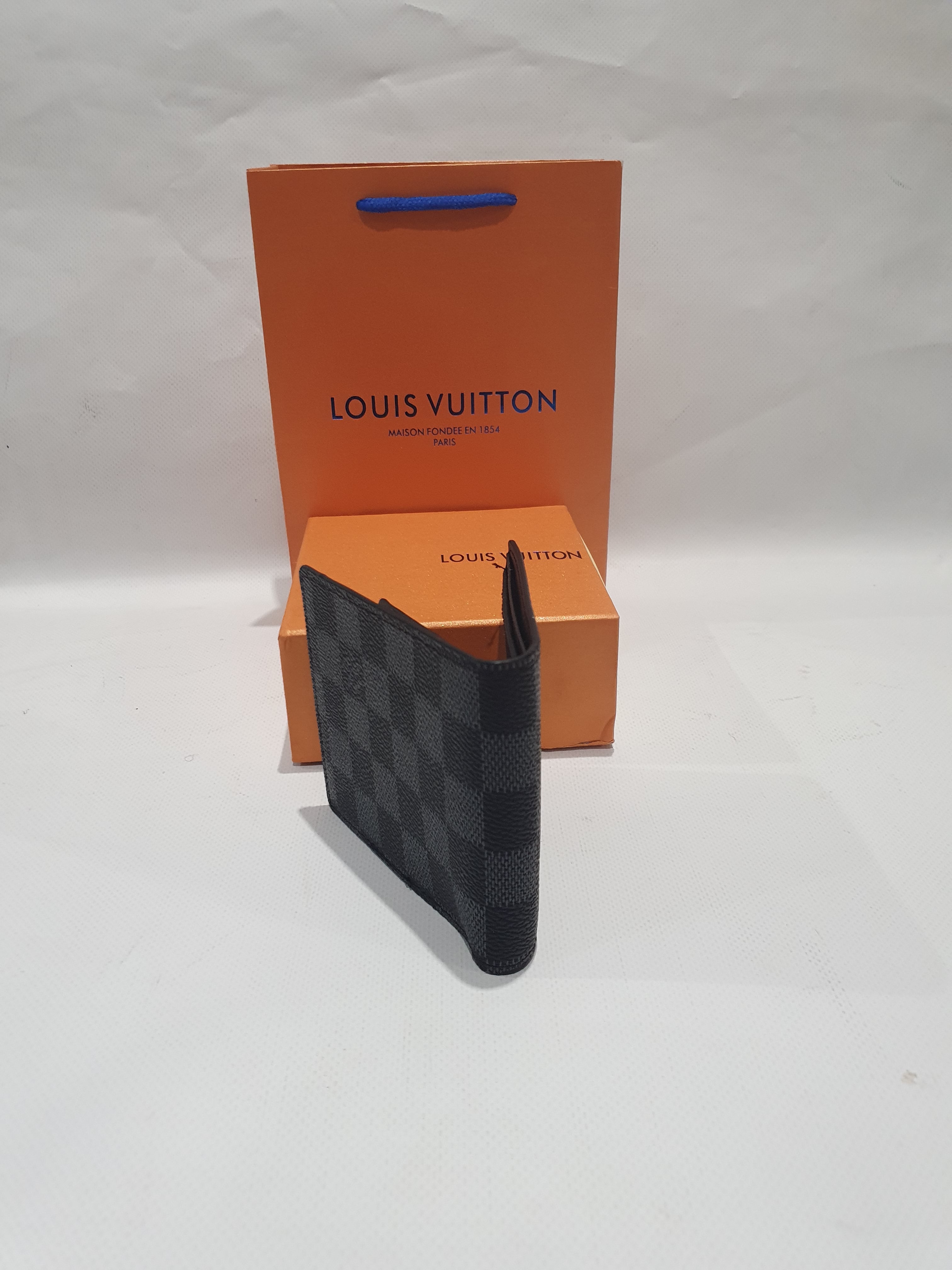 Louis Vuitton Wallet (Men)